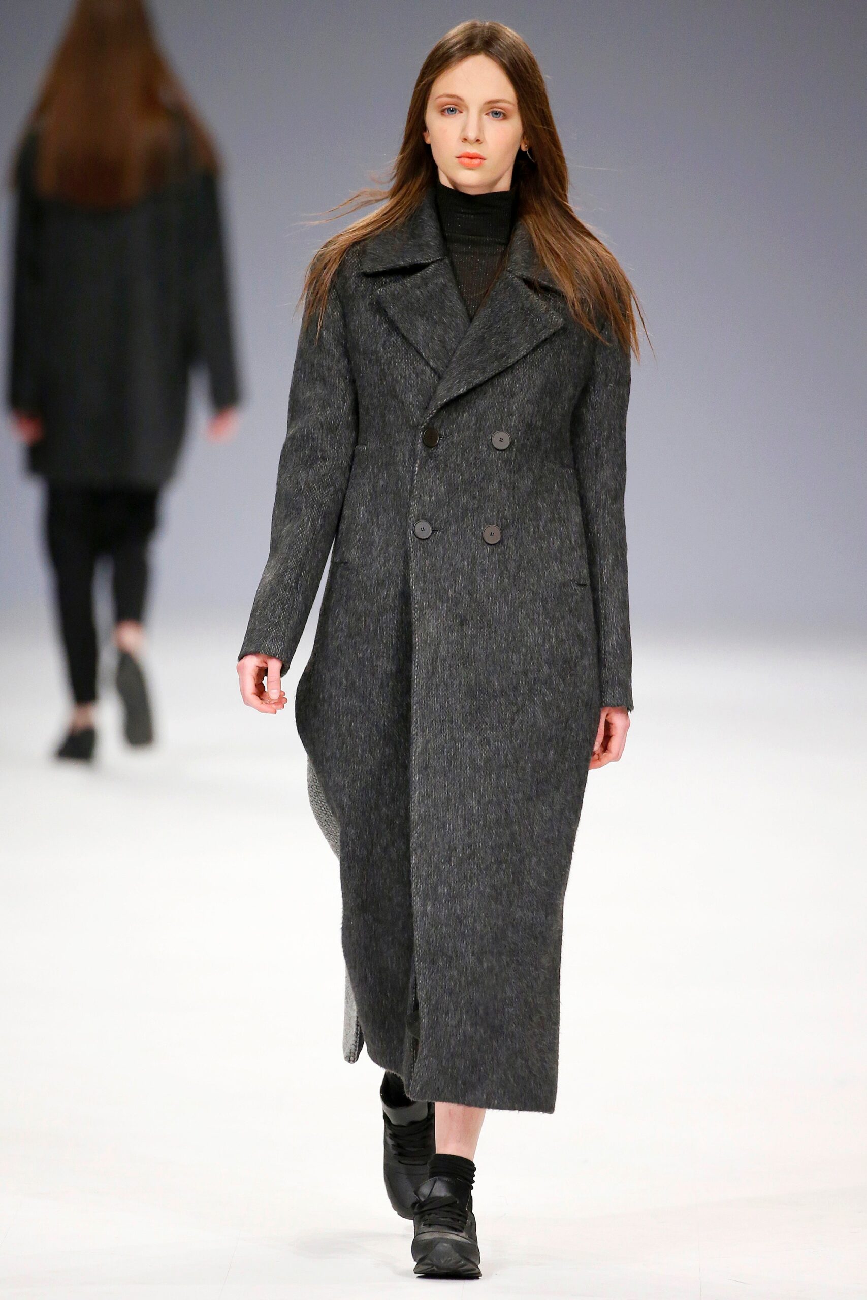 Elena Burenina Ukraine F/W 16 Look 11