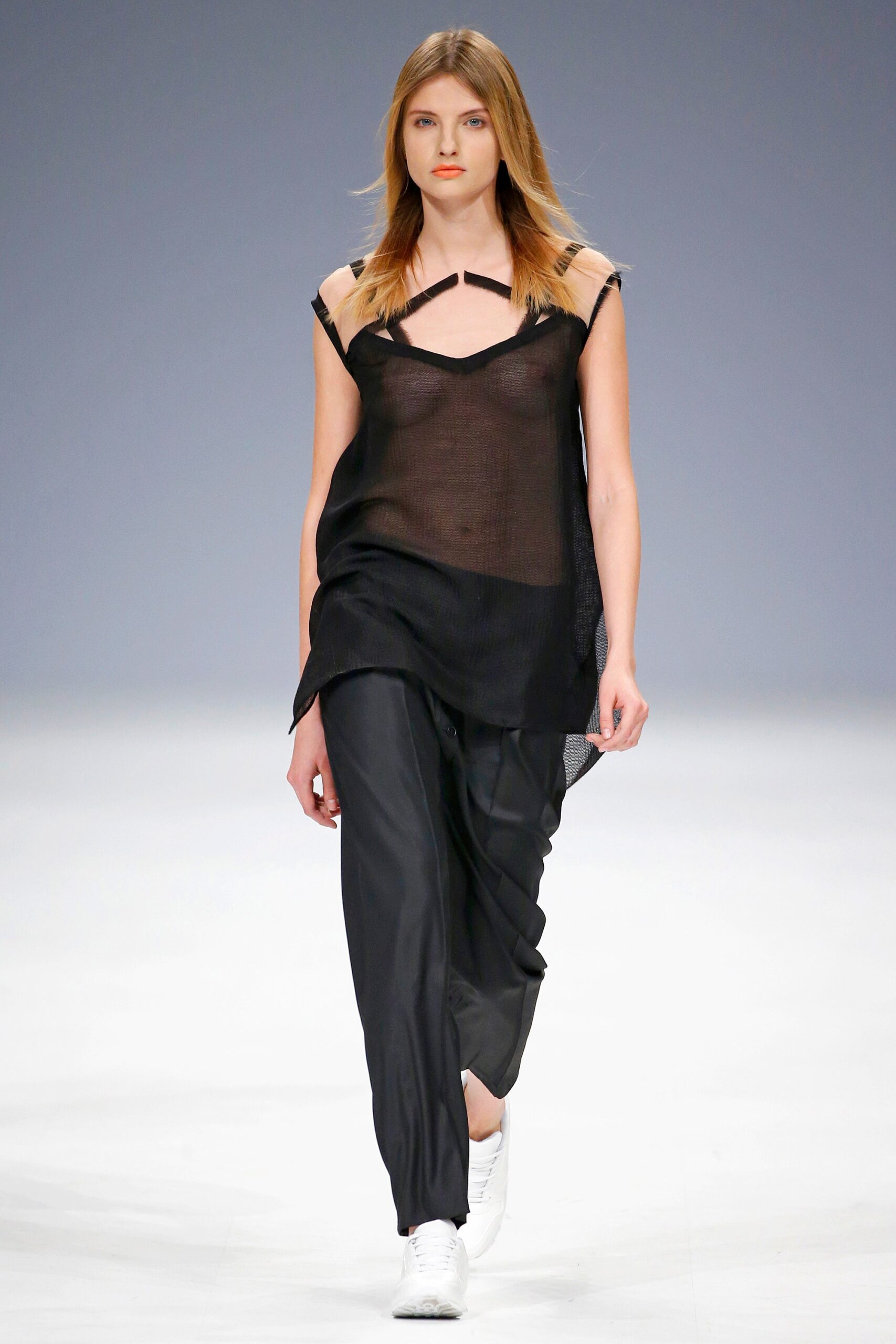 Elena Burenina Ukraine F/W 16 Look 18
