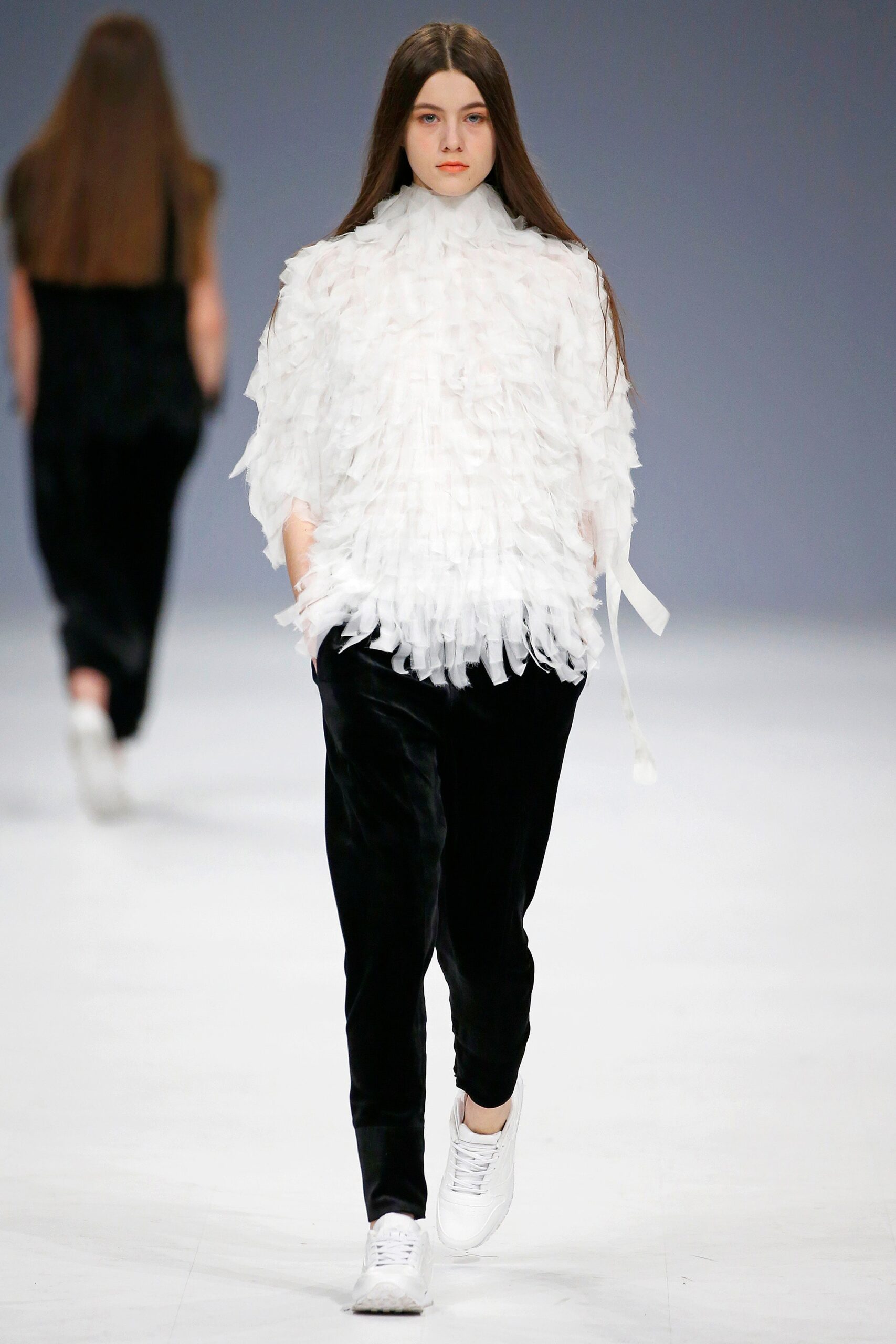 Elena Burenina Ukraine F/W 16 Look 20