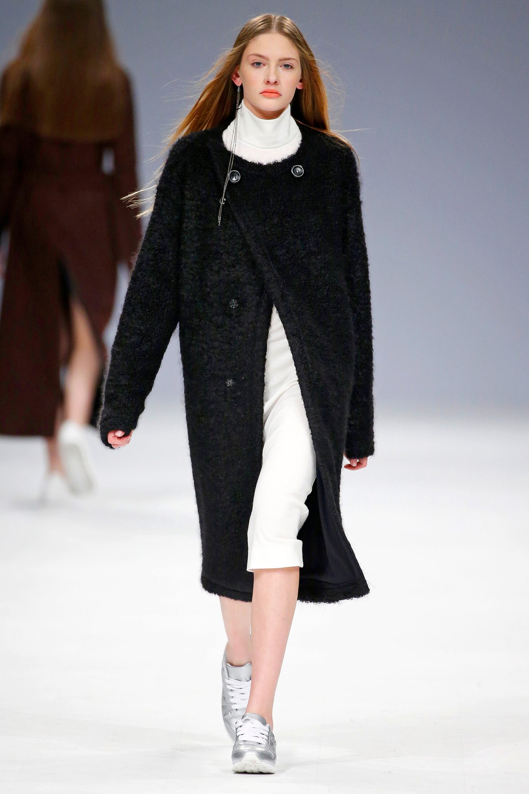 Elena Burenina Ukraine F/W 16 Look 25