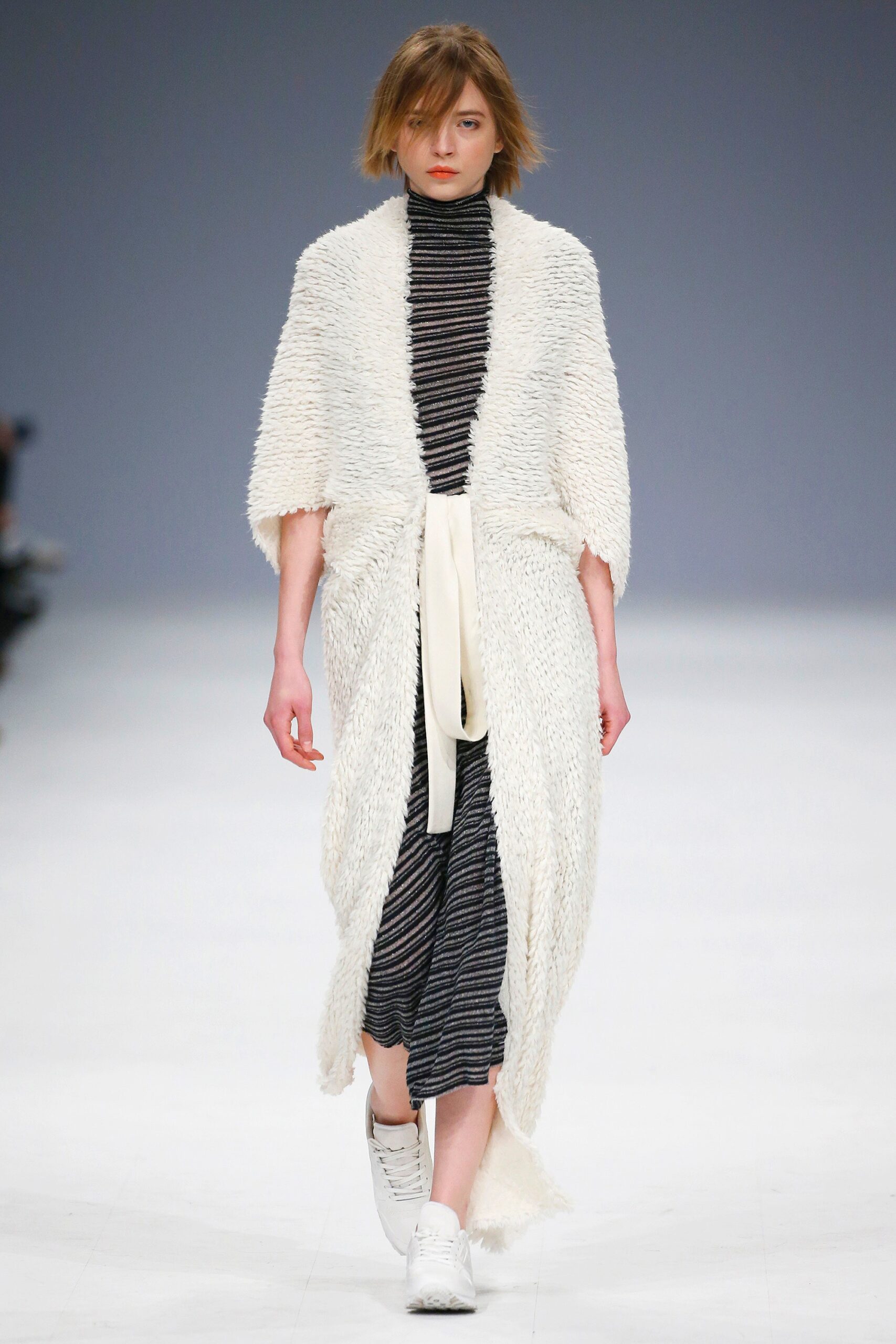 Elena Burenina Ukraine F/W 16 Look 35