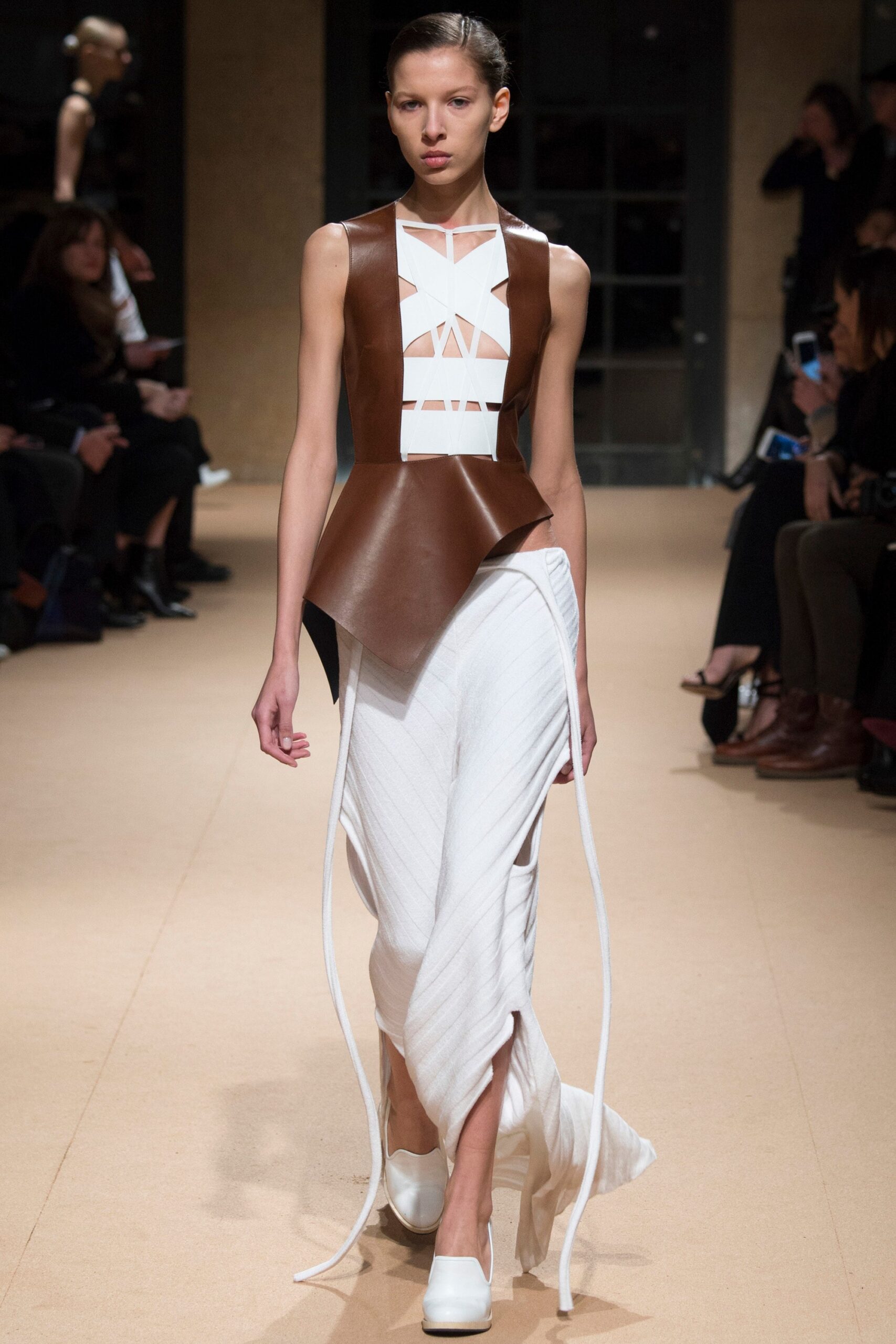 Esteban Cortazar Fall 2016 Ready-to-Wear