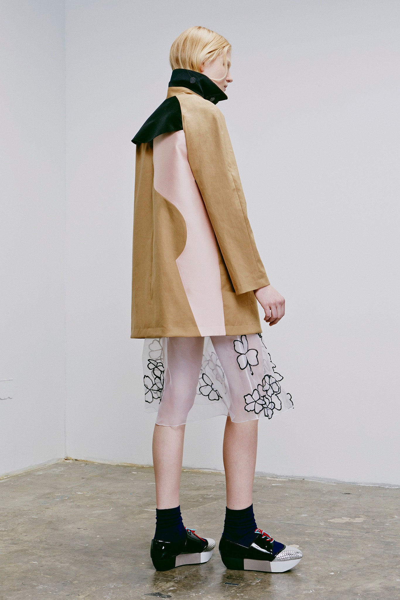 Eudon Choi Resort 15 Look 6