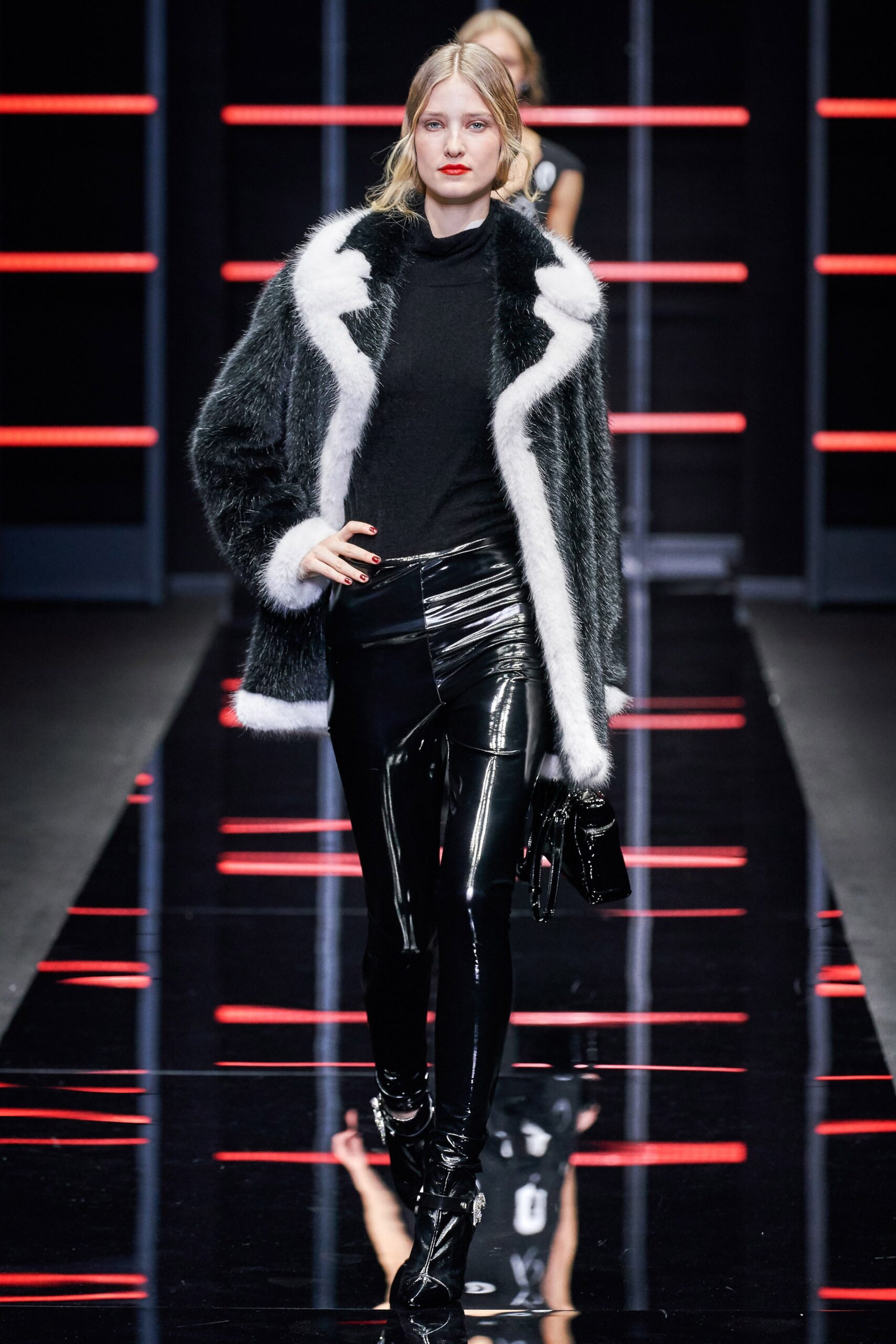 Emporio Armani F/W 19 Look 11