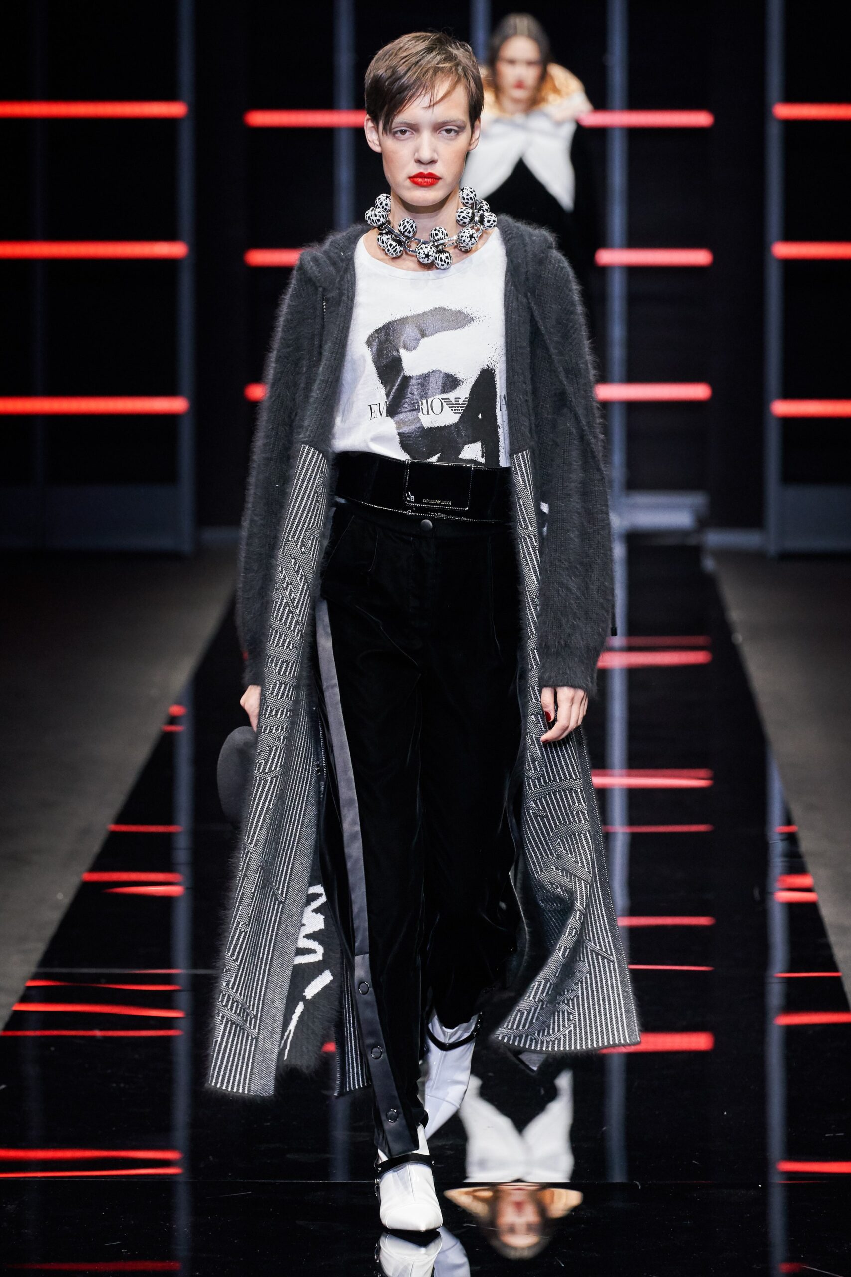 Emporio Armani F/W 19 Look 14