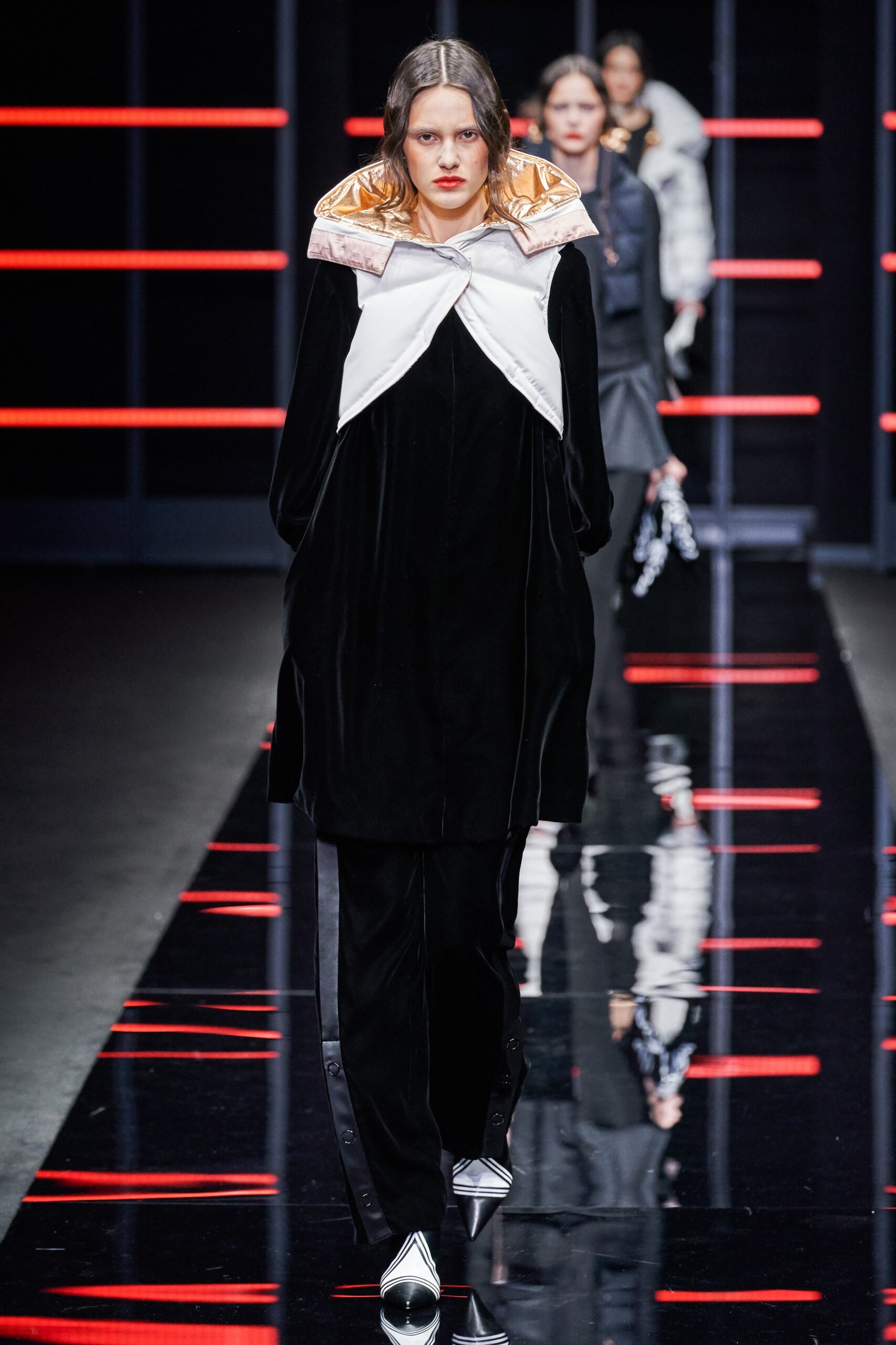 Emporio Armani F/W 19 Look 15