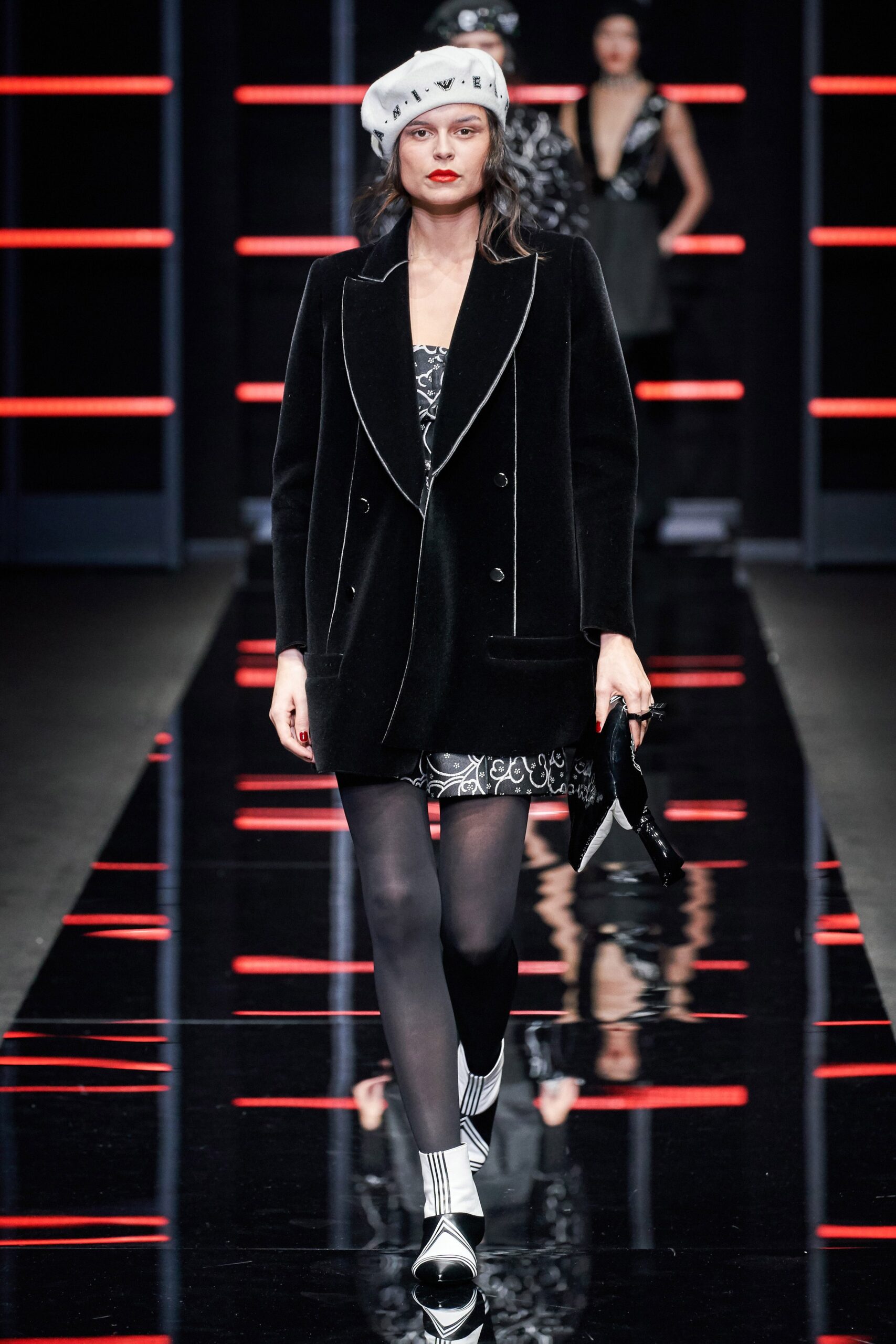 Emporio Armani F/W 19 Look 16
