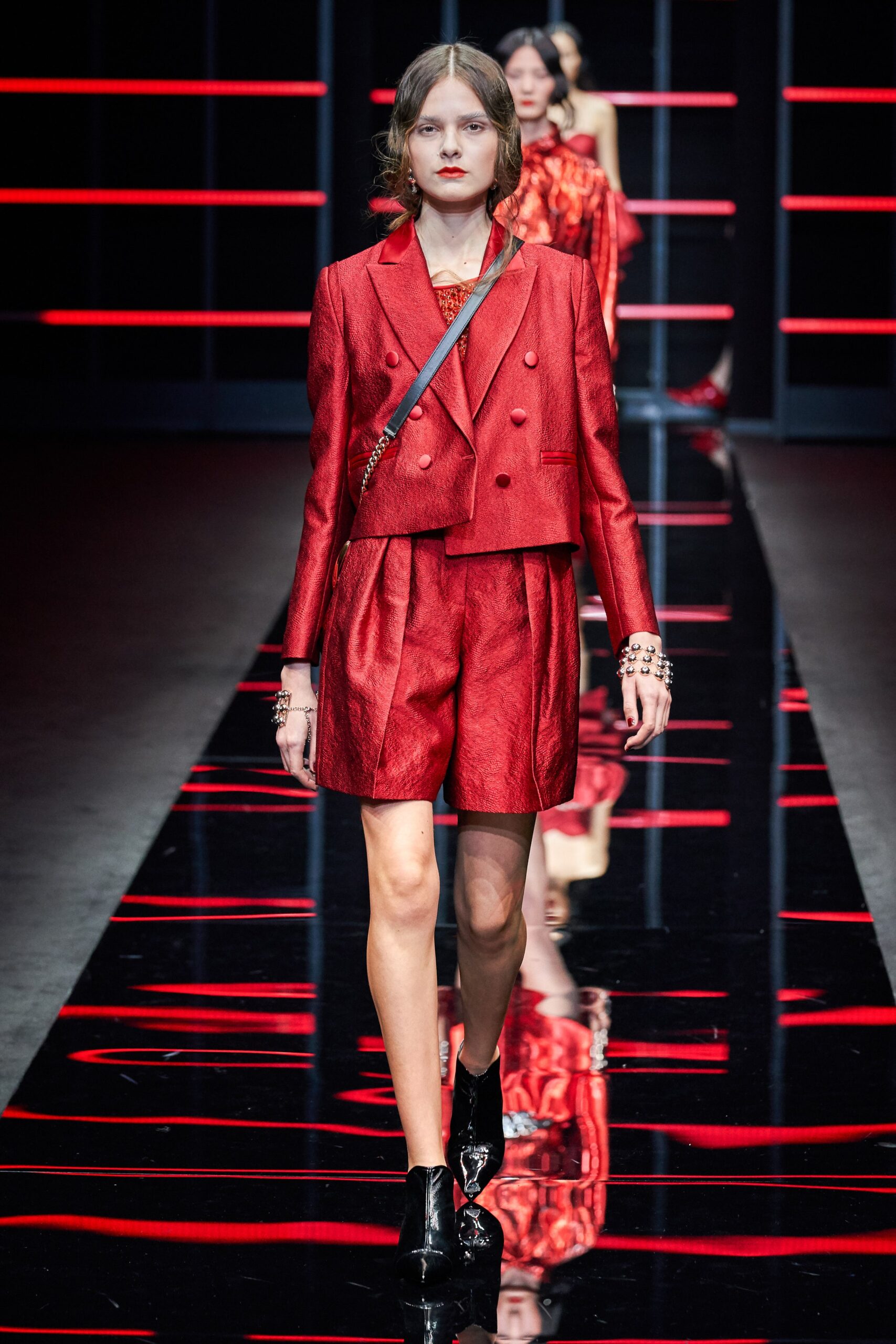 Emporio Armani F/W 19 Look 33