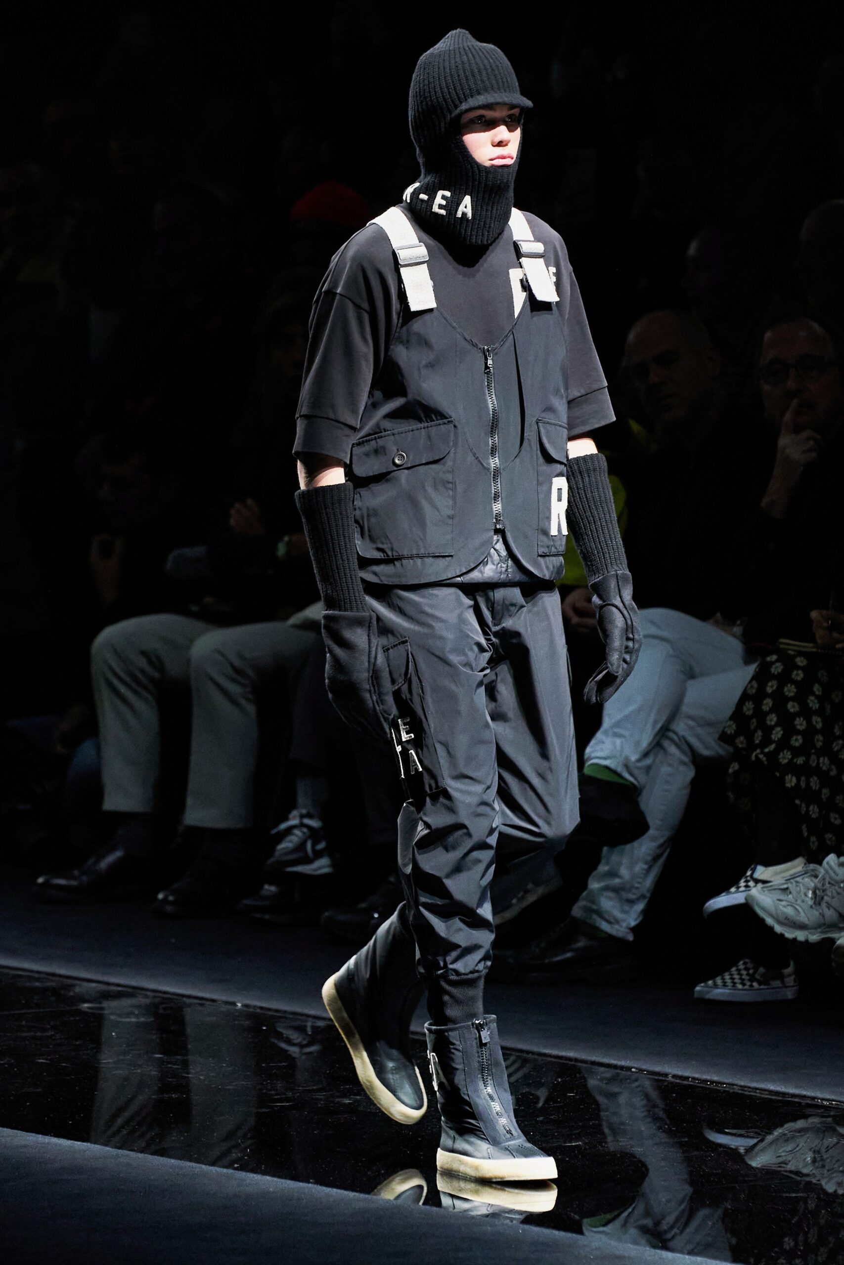 Emporio Armani F/W 20 Menswear Look 42