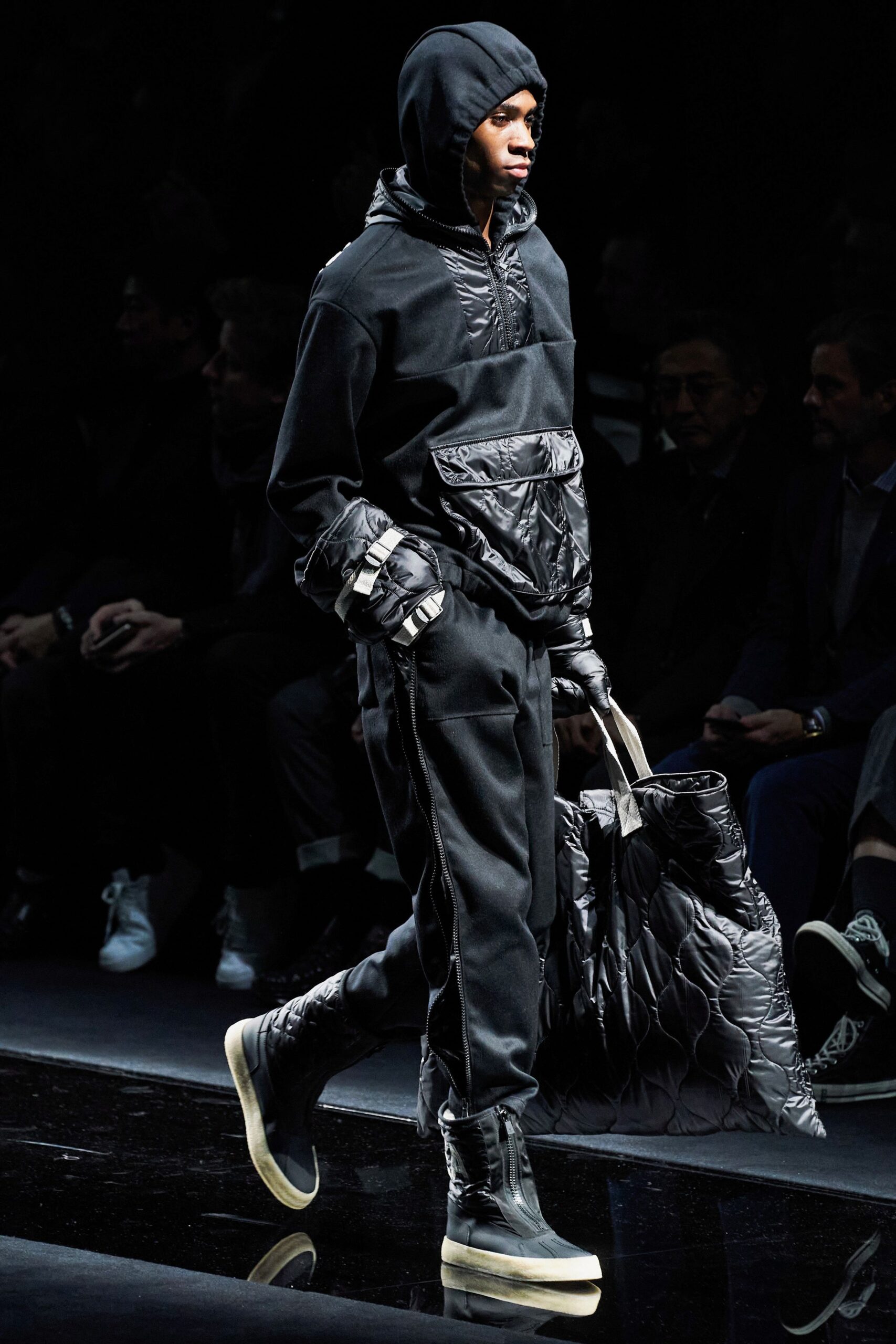Emporio Armani F/W 20 Menswear Look 44