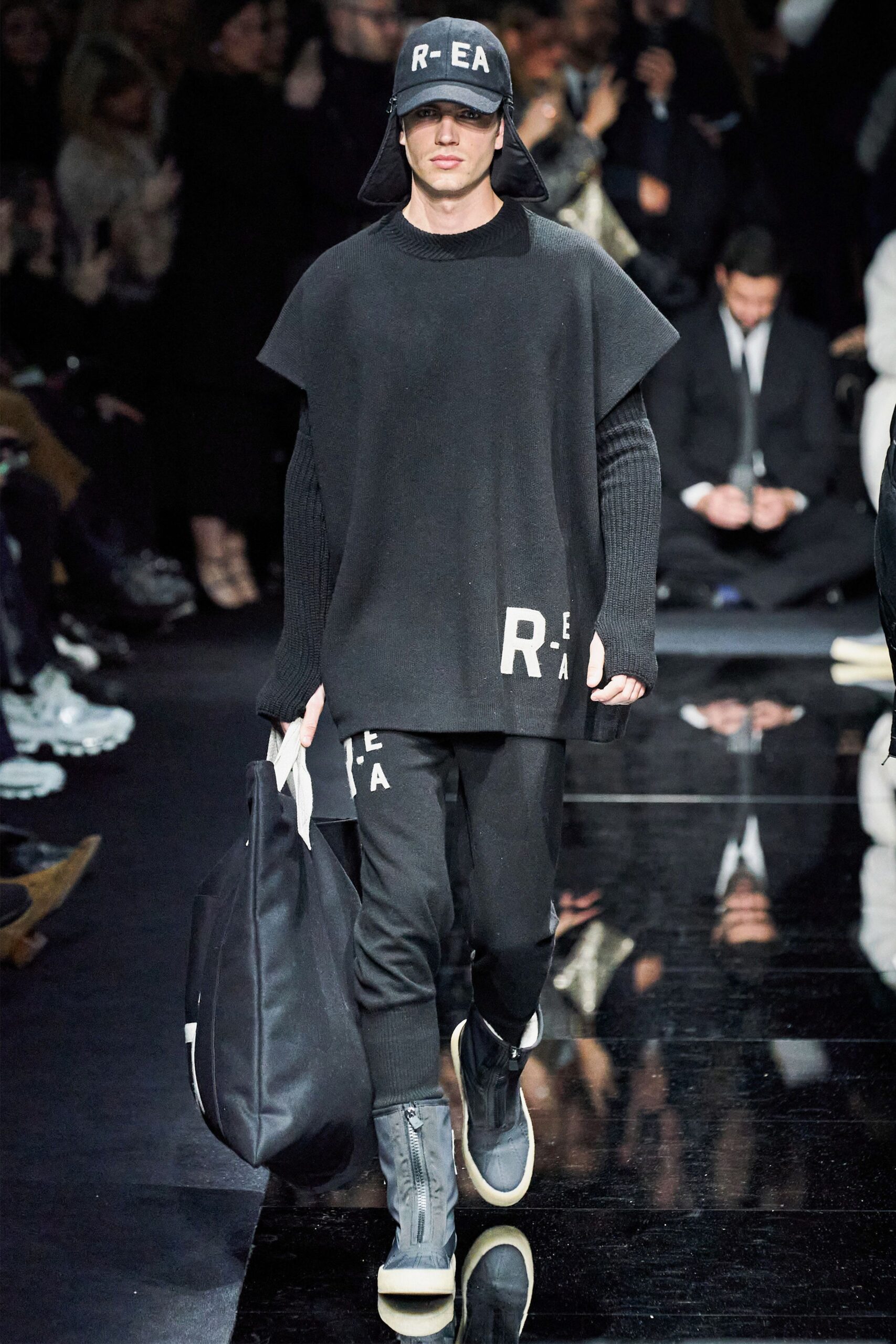 Emporio Armani F/W 20 Menswear Look 45