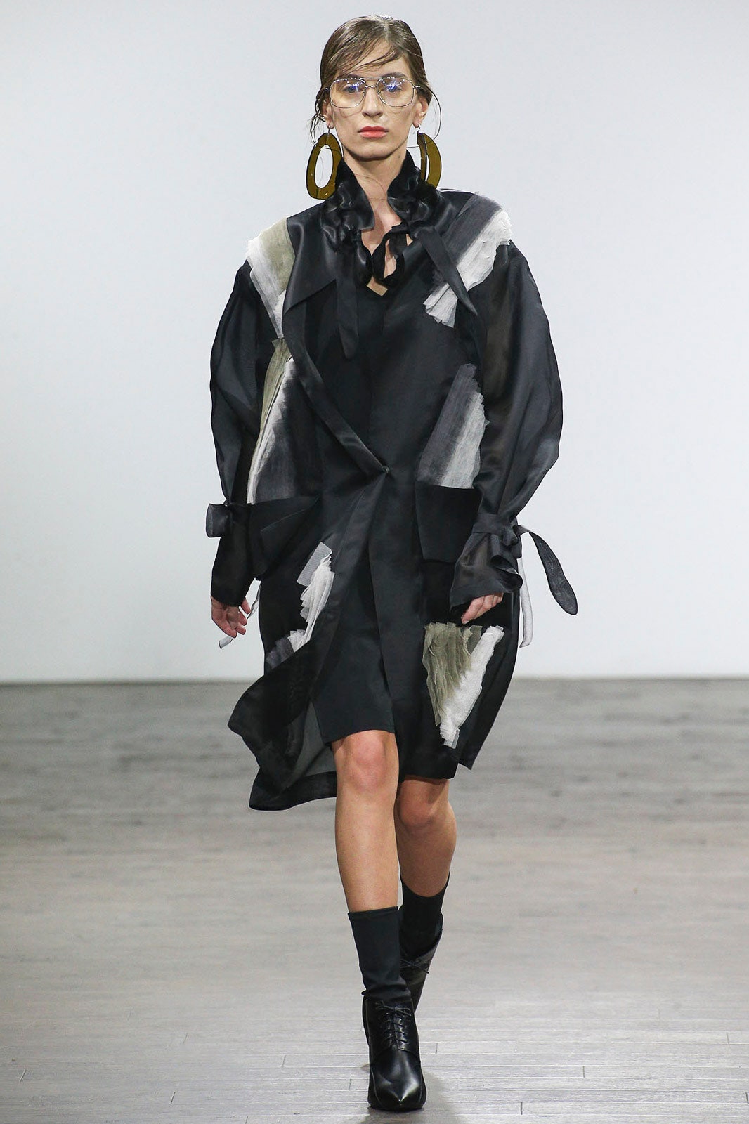 Eloshi Tbilisi S/S 17 Look 13