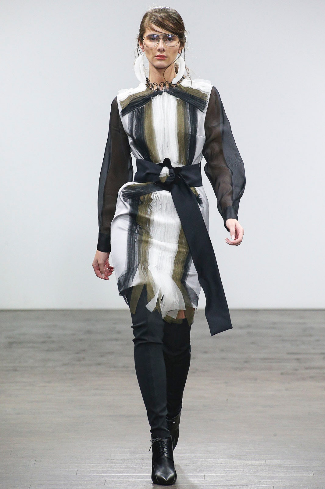 Eloshi Tbilisi S/S 17 Look 14