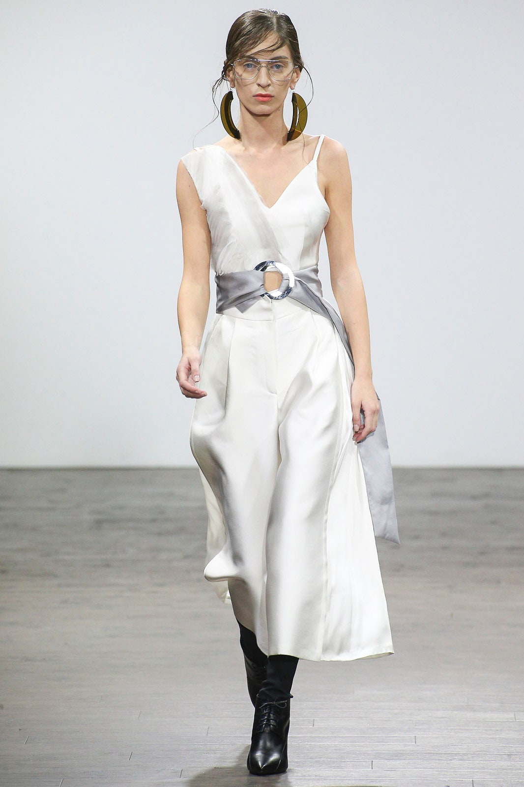 Eloshi Tbilisi S/S 17 Look 19