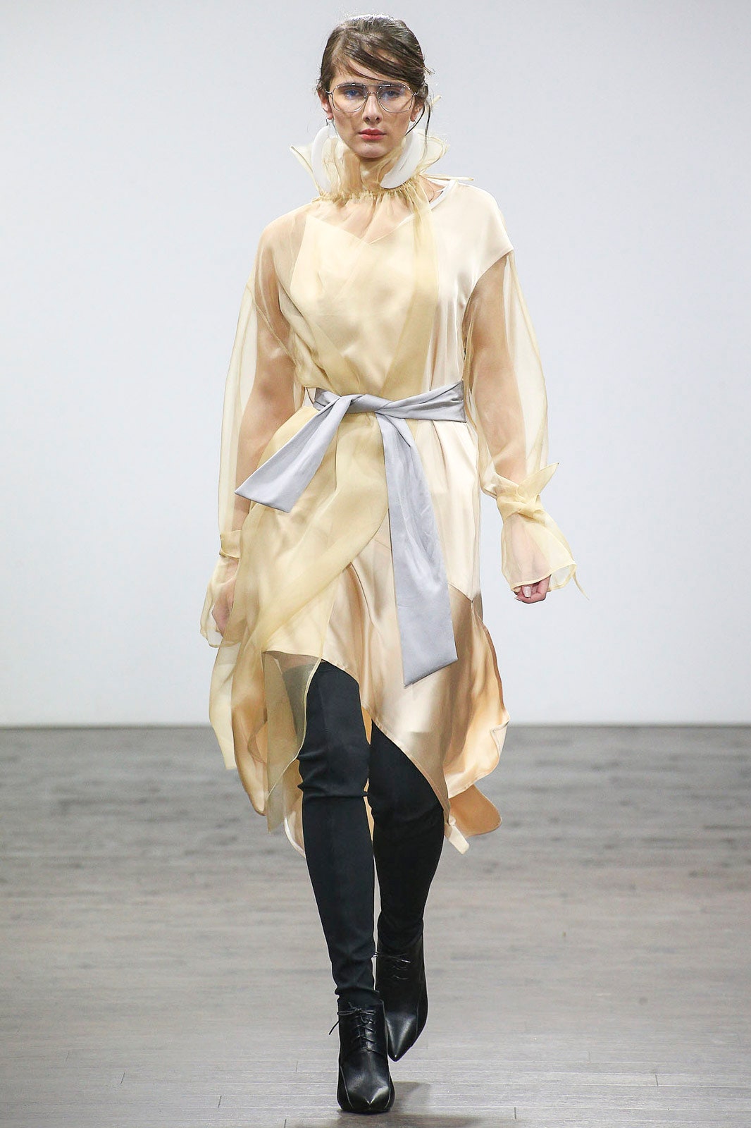 Eloshi Tbilisi S/S 17 Look 26