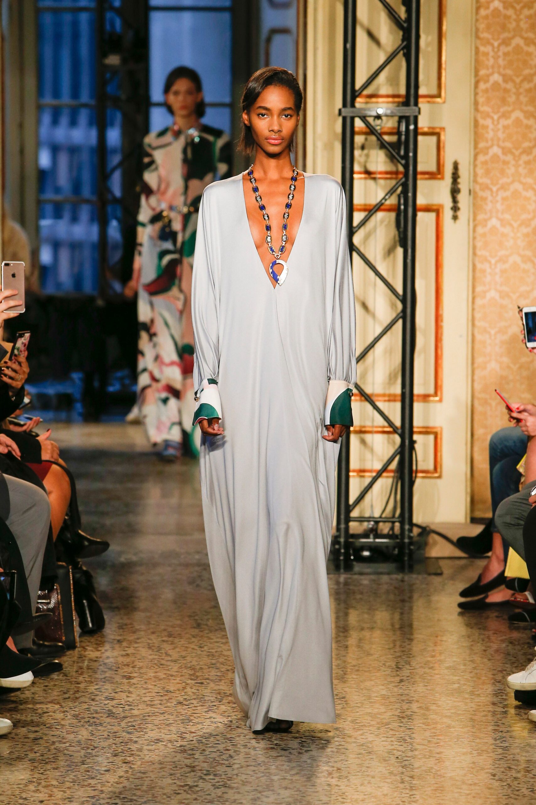 Emilio Pucci F/W 18 Look 33