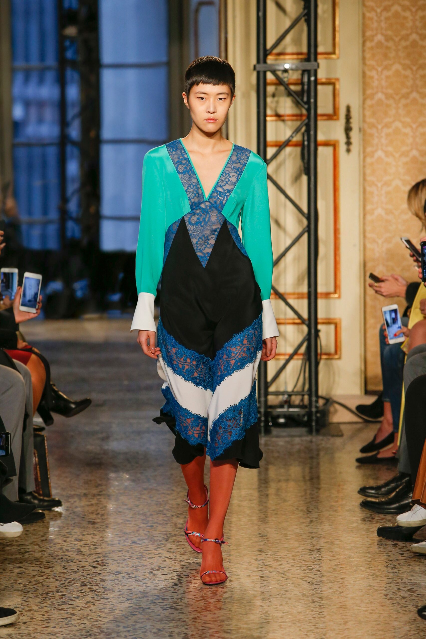 Emilio Pucci F/W 18 Look 38