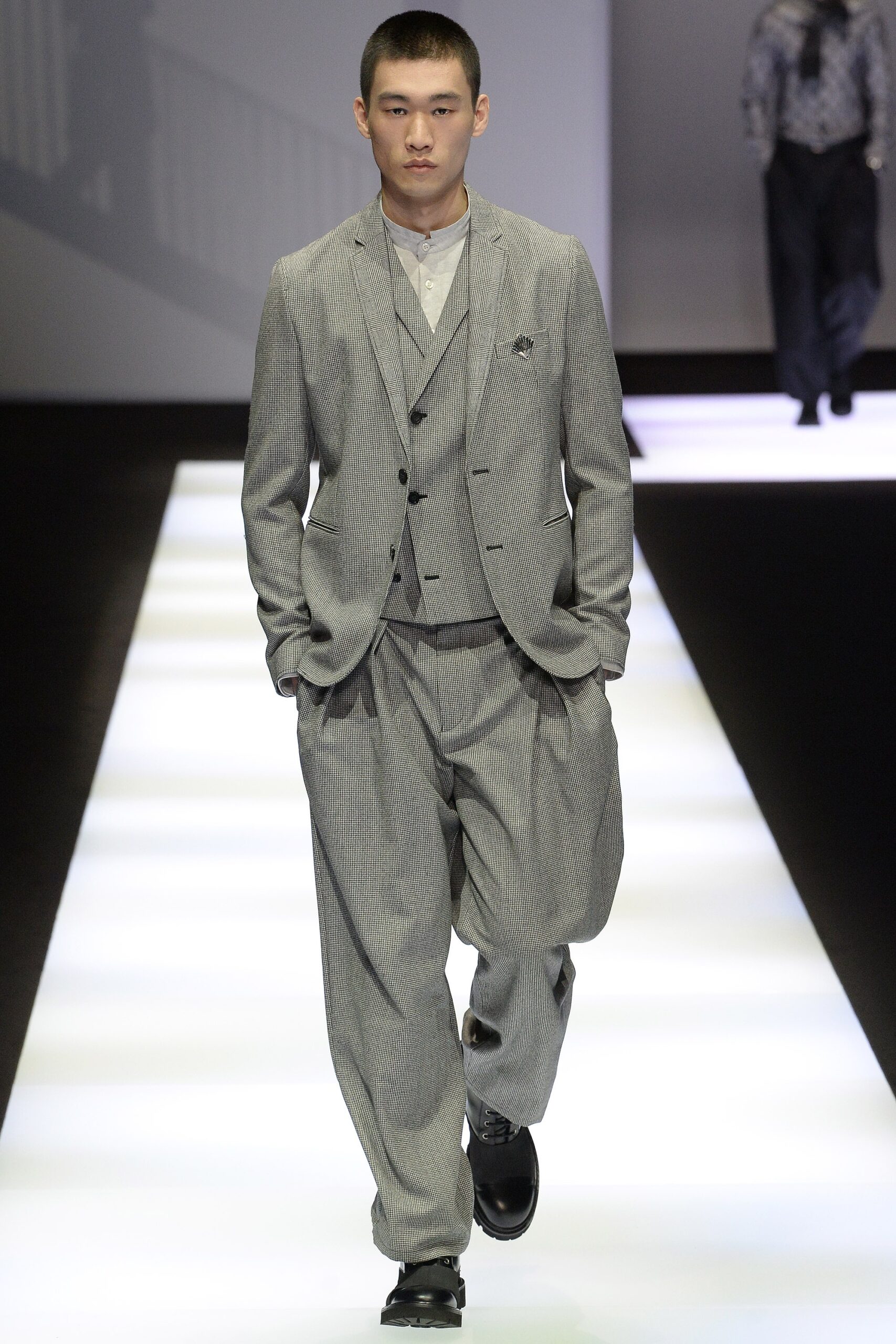 Emporio Armani F/W 17 Menswear Look 2