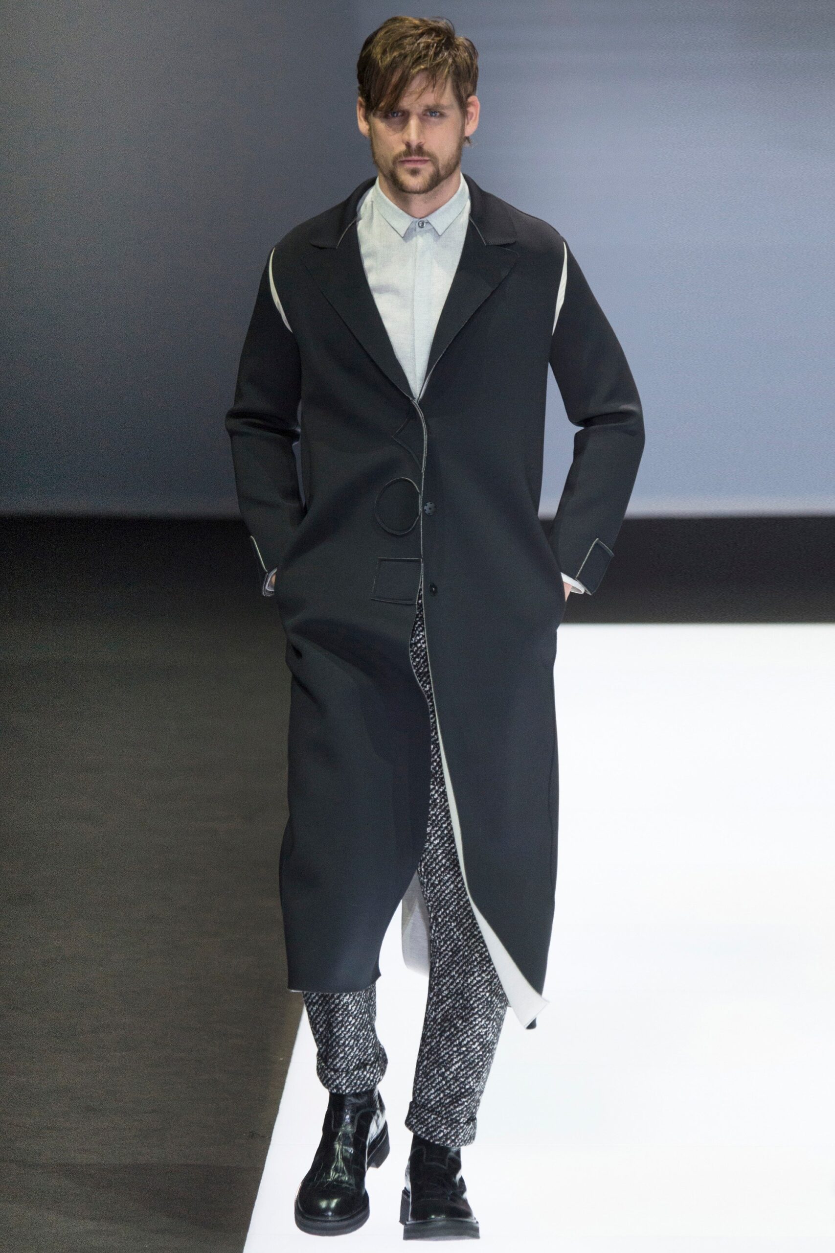 Emporio Armani F/W 16 Look 4