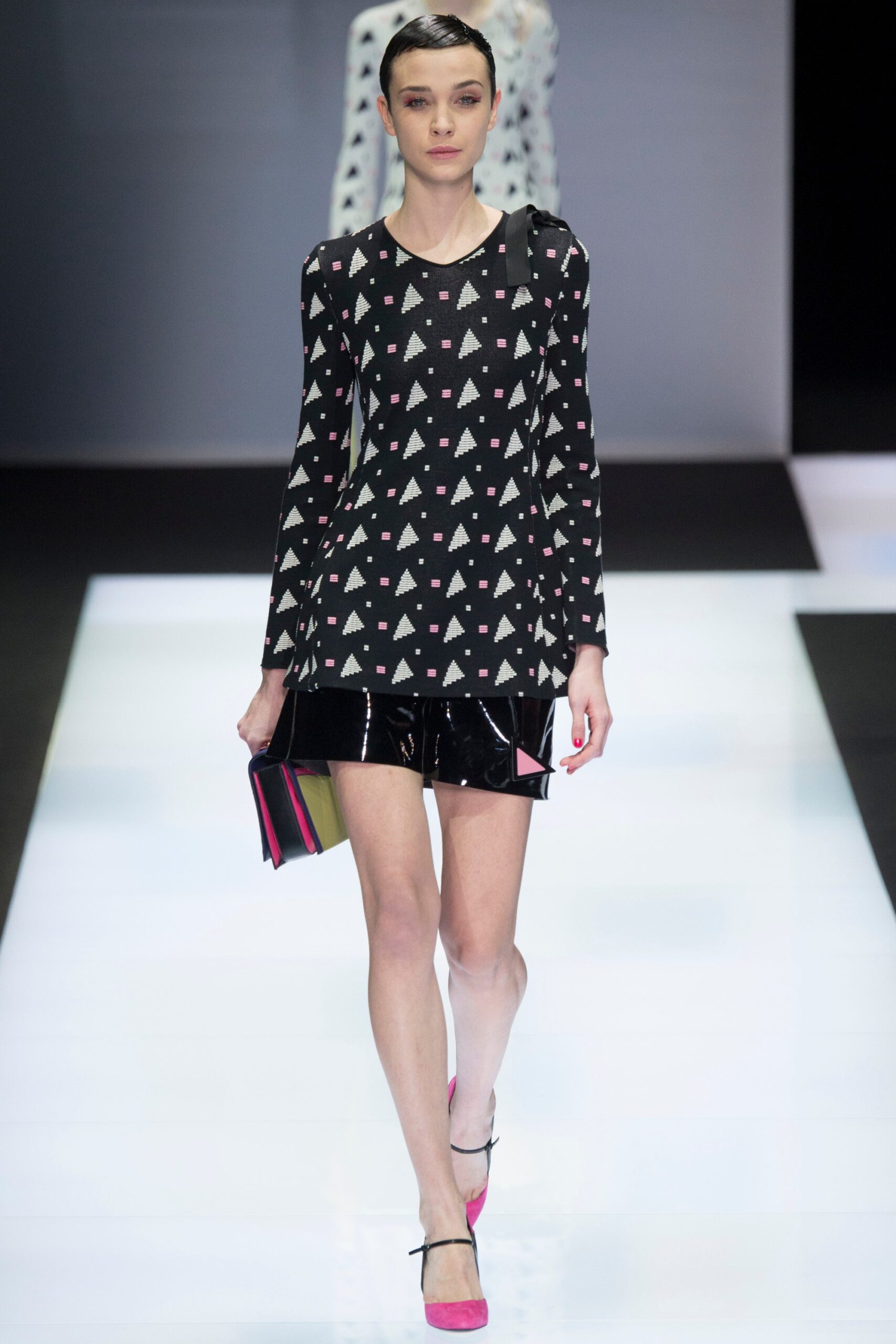 Emporio Armani F/W 16 Look 7