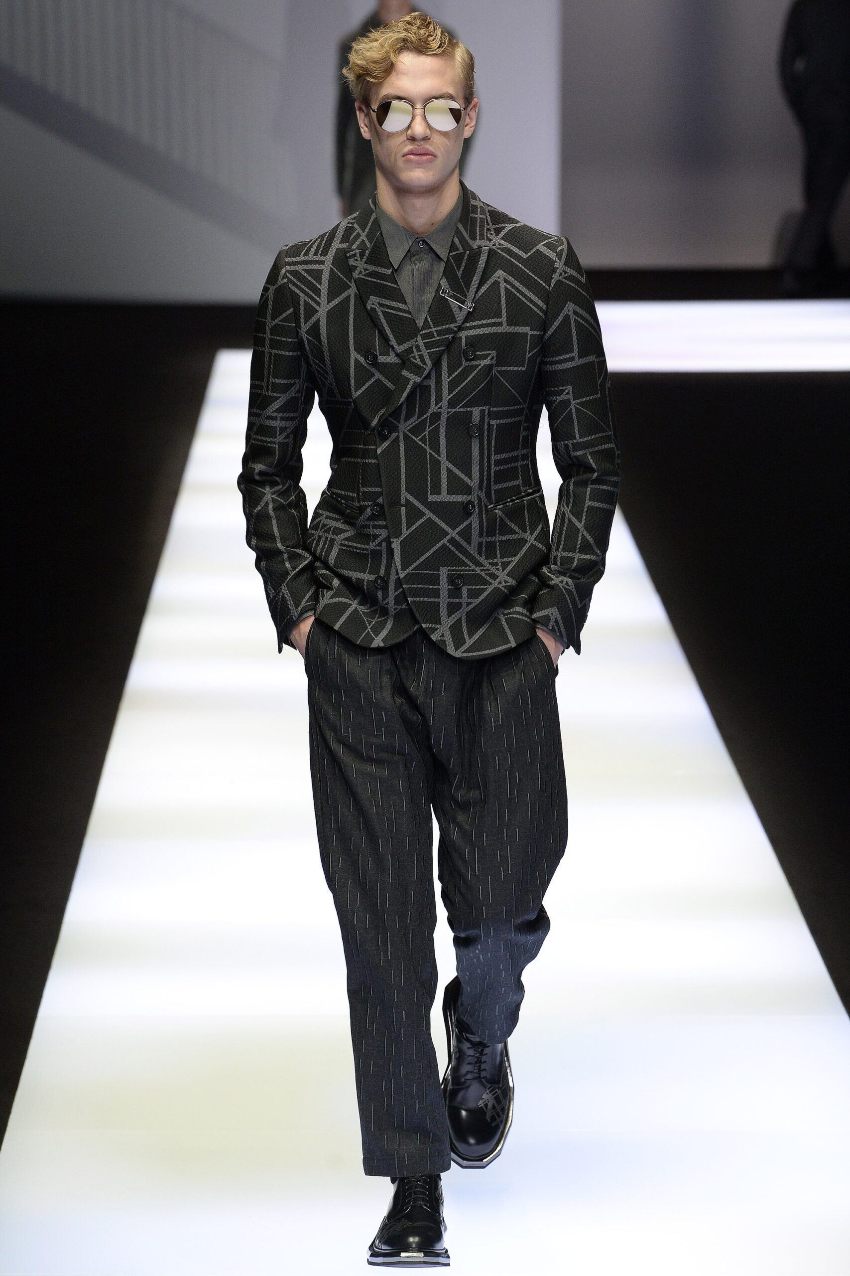 Emporio Armani F/W 17 Menswear Look 7