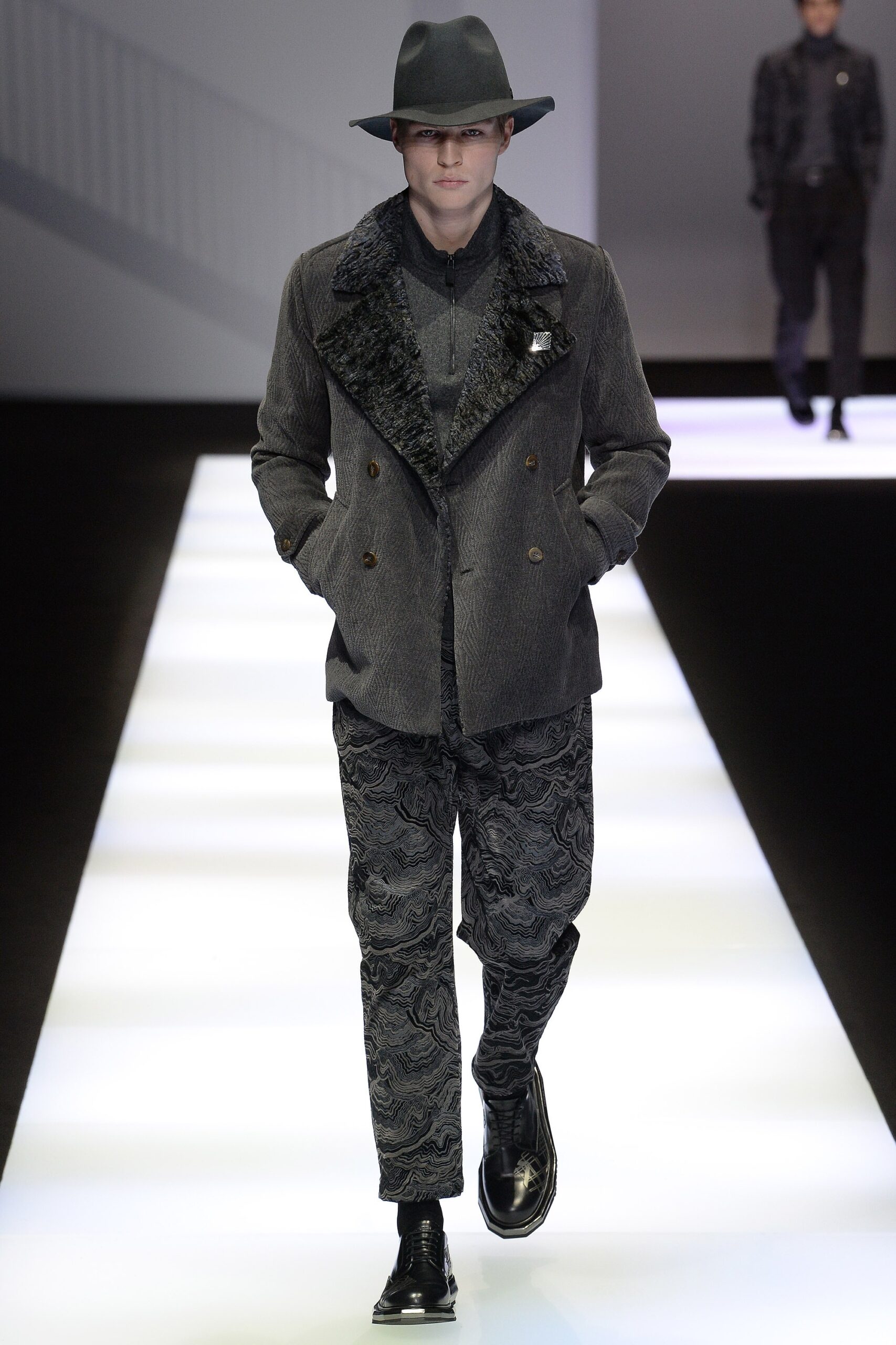 Emporio Armani F/W 17 Menswear Look 9