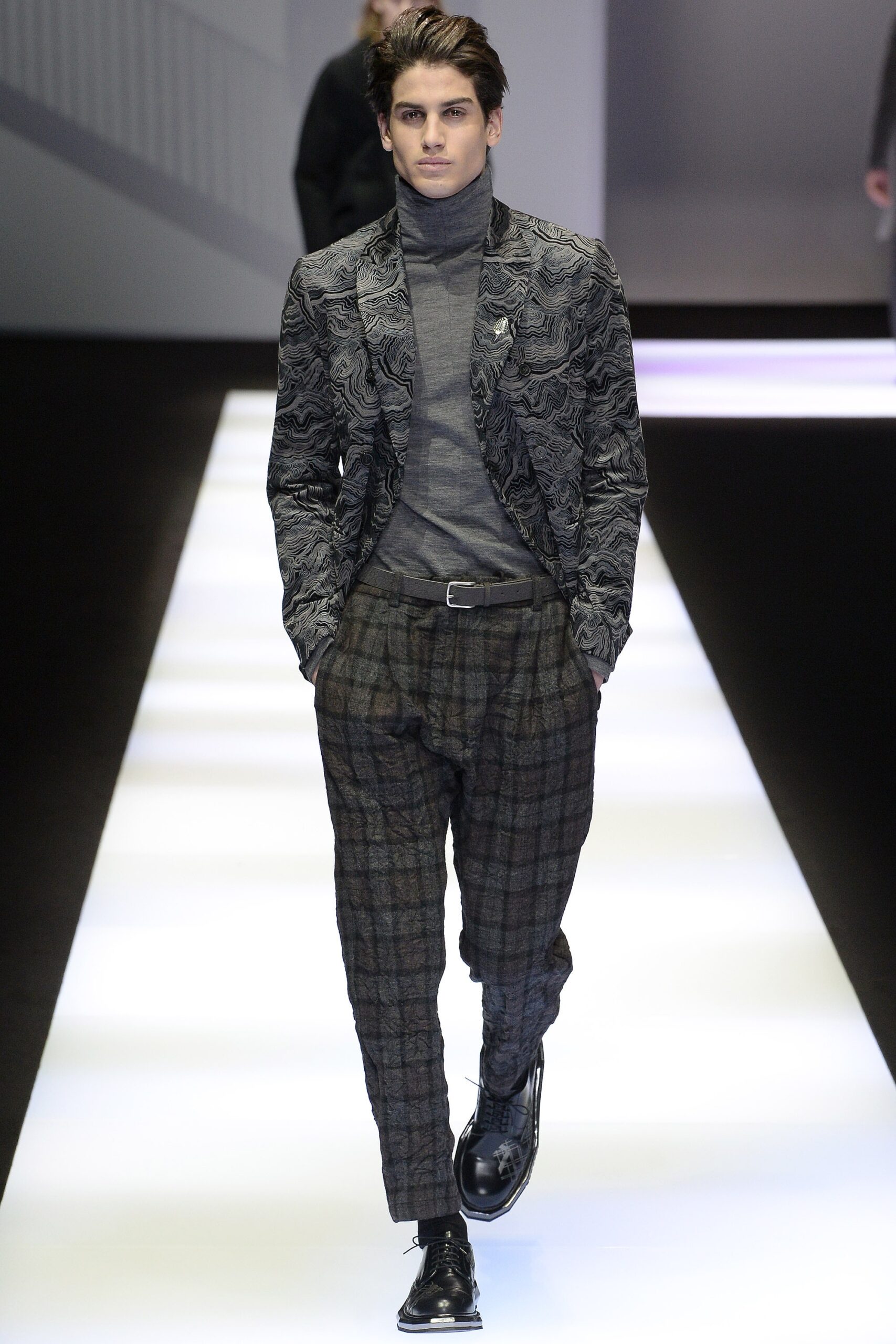 Emporio Armani F/W 17 Menswear Look 10