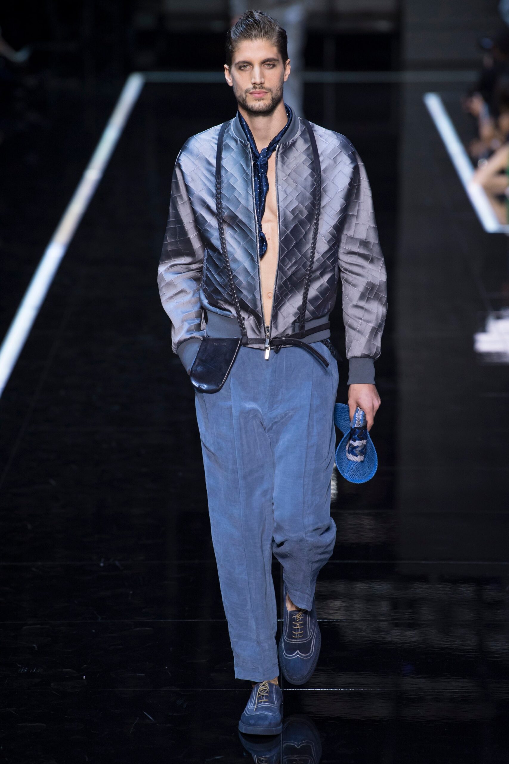 Emporio Armani S/S 19 Menswear Look 13
