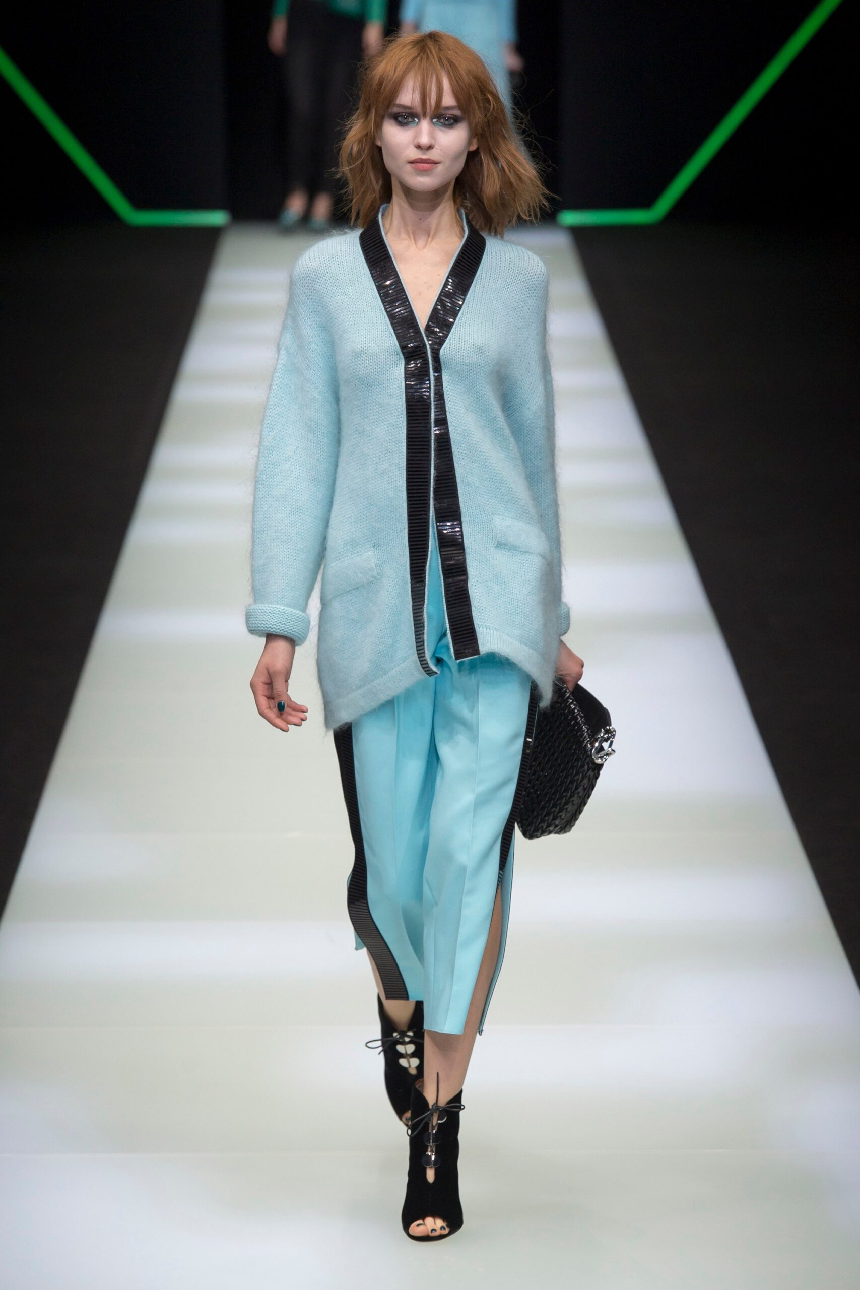 Emporio Armani F/W 18 Look 19