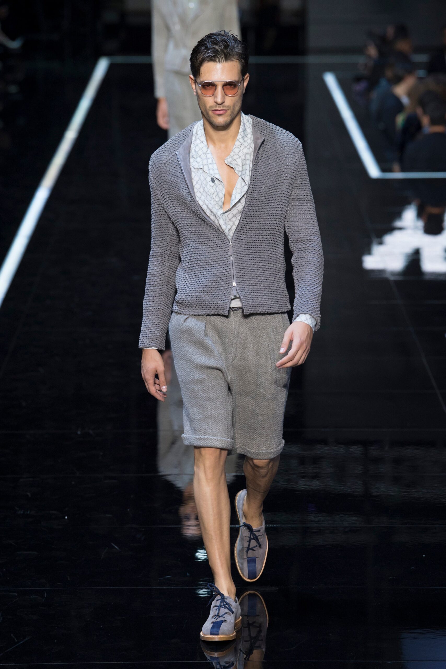 Emporio Armani S/S 19 Menswear Look 16