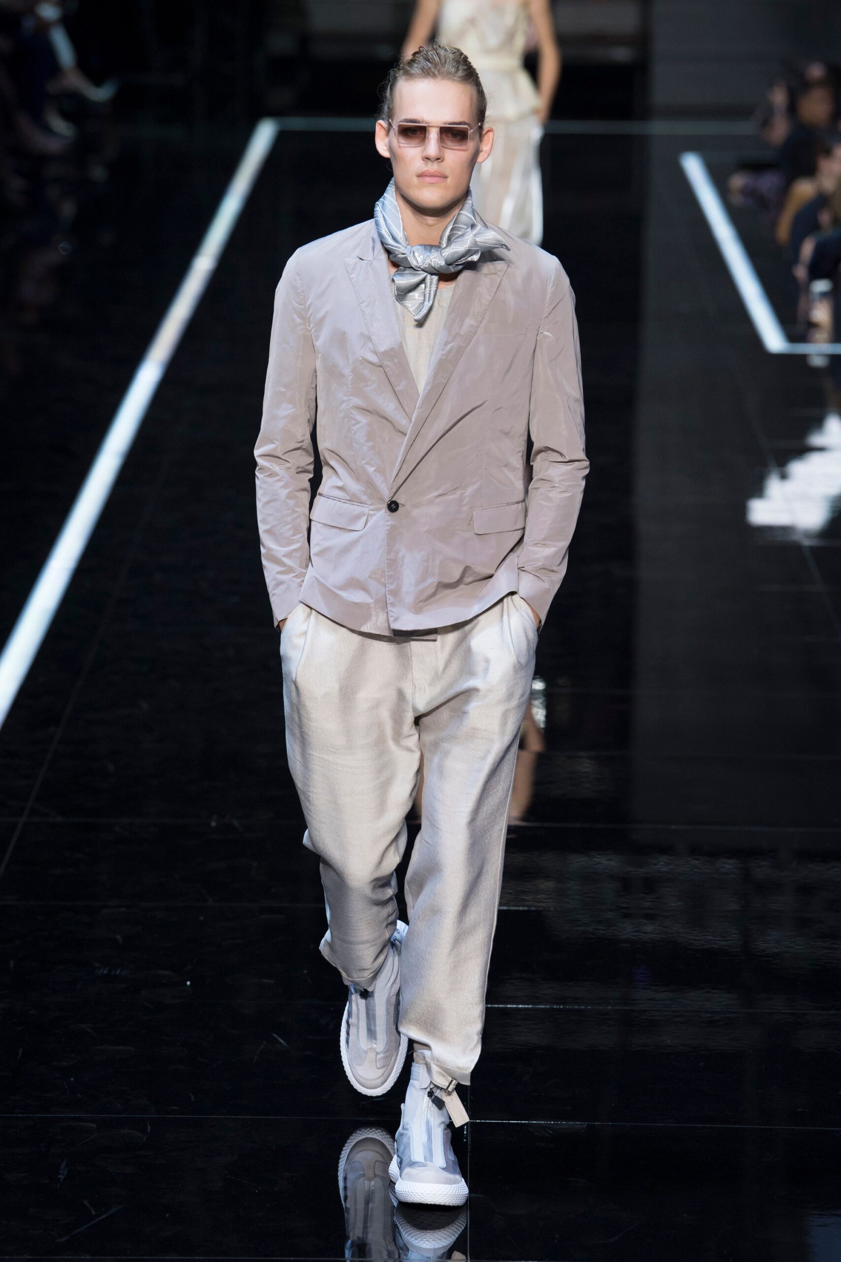 Emporio Armani S/S 19 Menswear Look 20