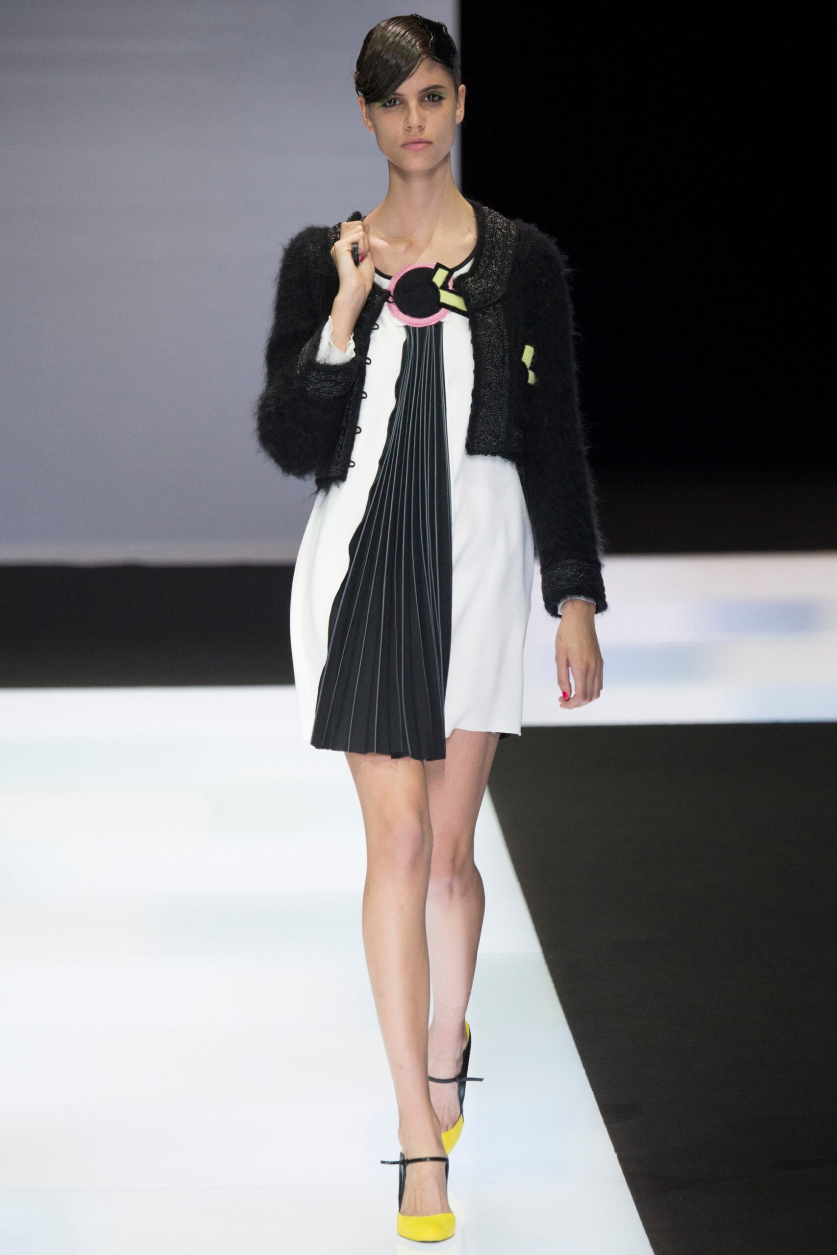 Emporio Armani F/W 16 Look 17