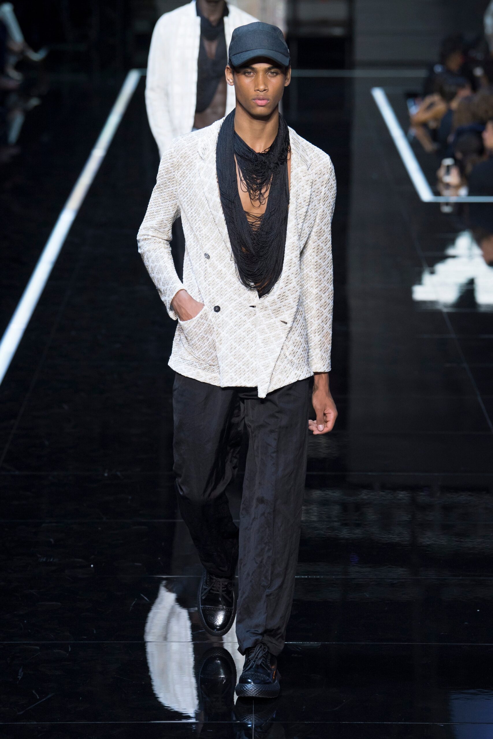 Emporio Armani S/S 19 Menswear Look 25