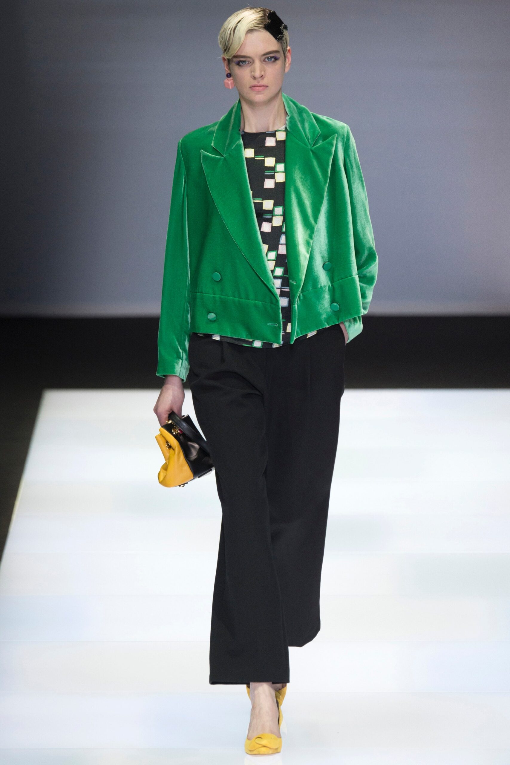 Emporio Armani F/W 16 Look 19
