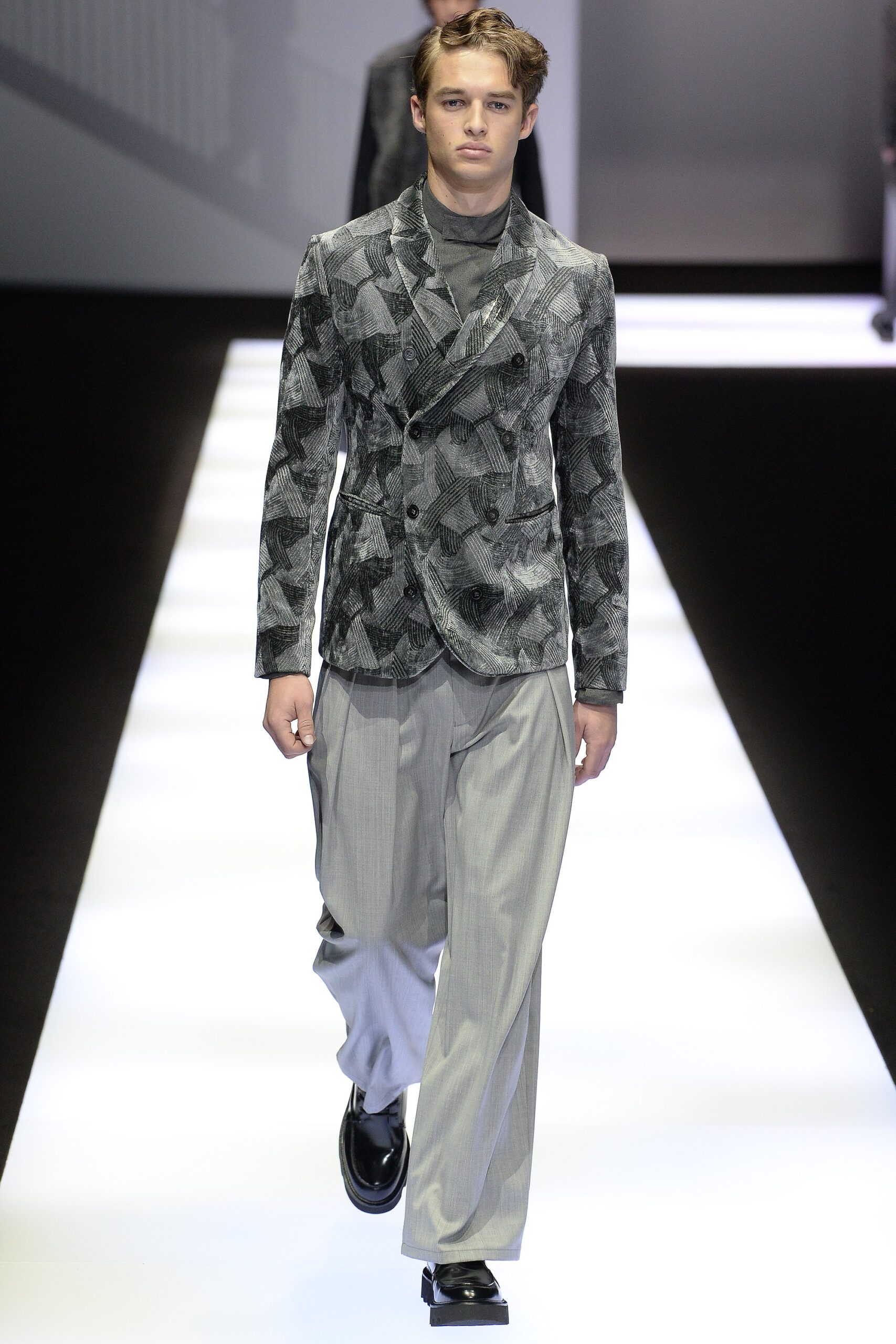 Emporio Armani F/W 17 Menswear Look 19