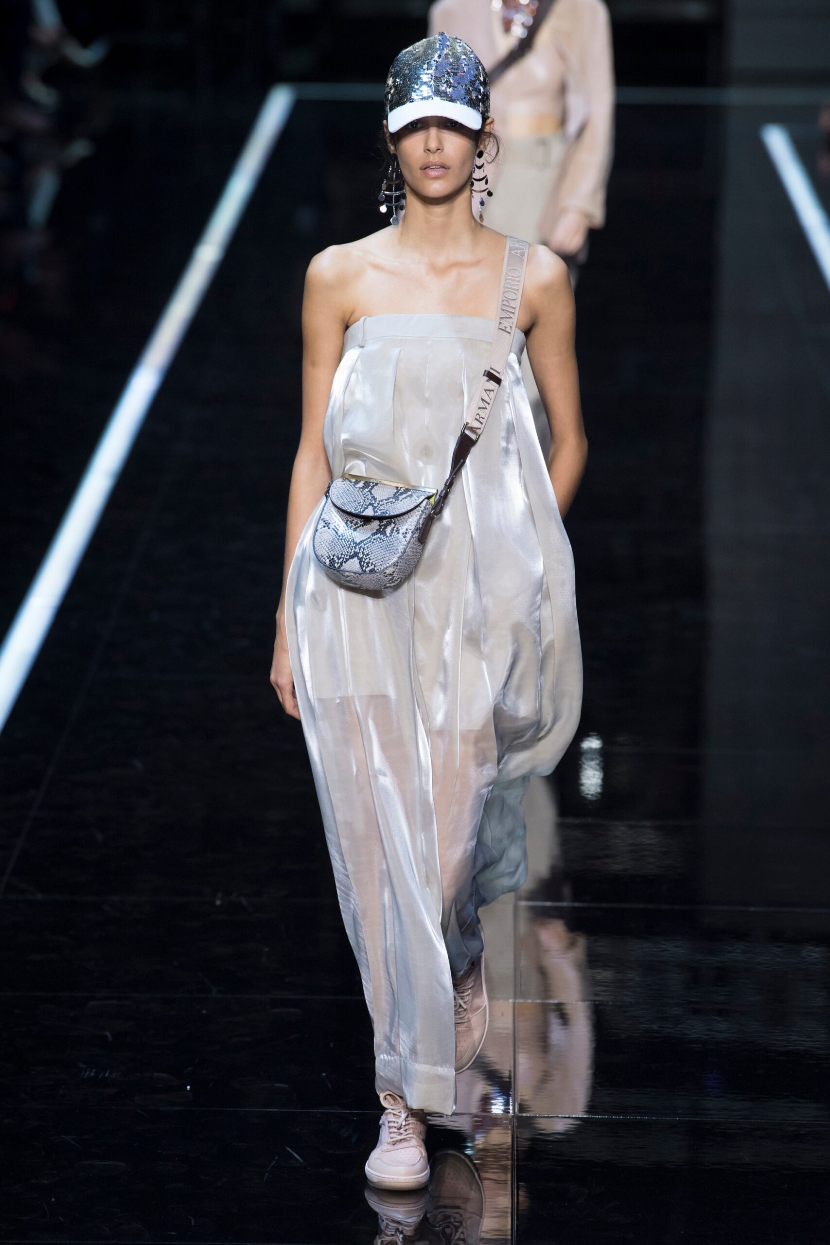 Emporio Armani S/S 19 Menswear Look 31