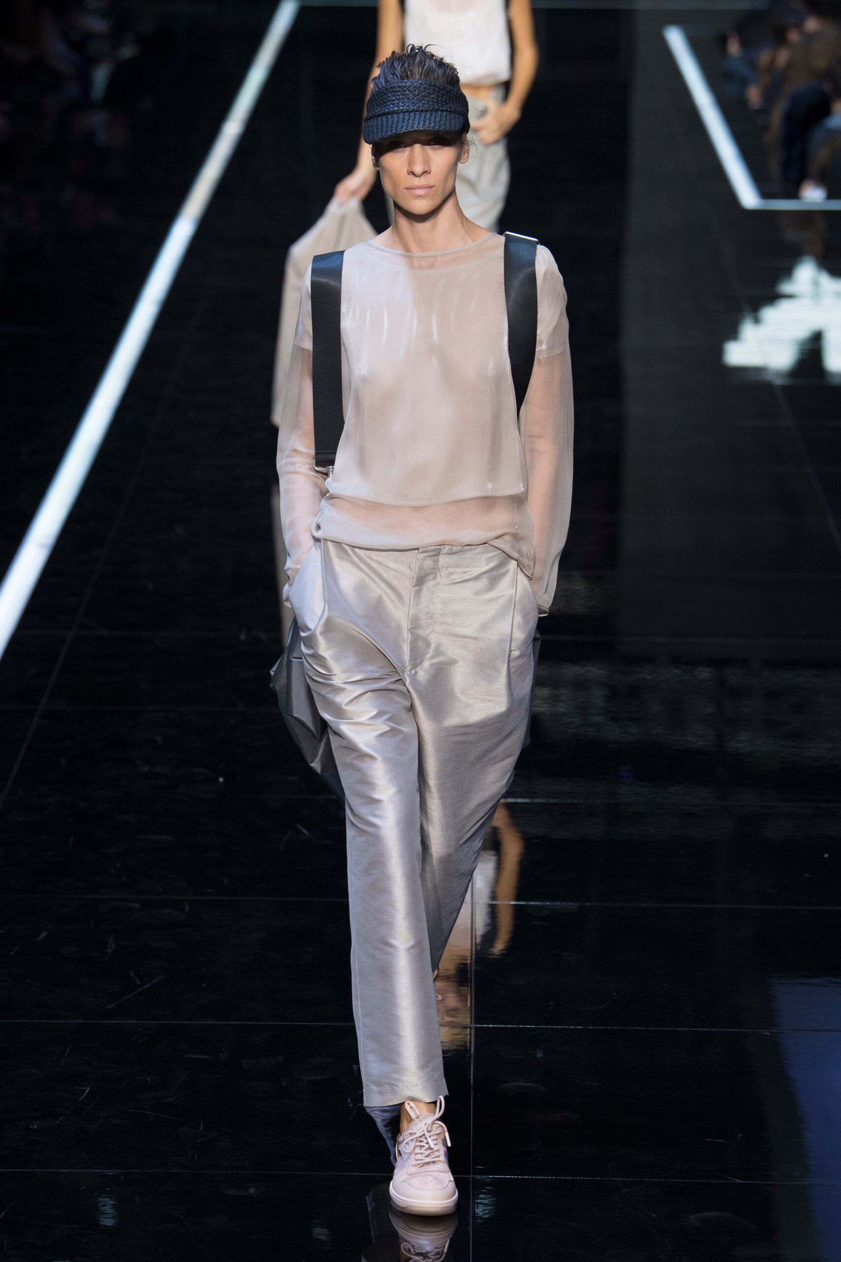 Emporio Armani S/S 19 Menswear Look 38
