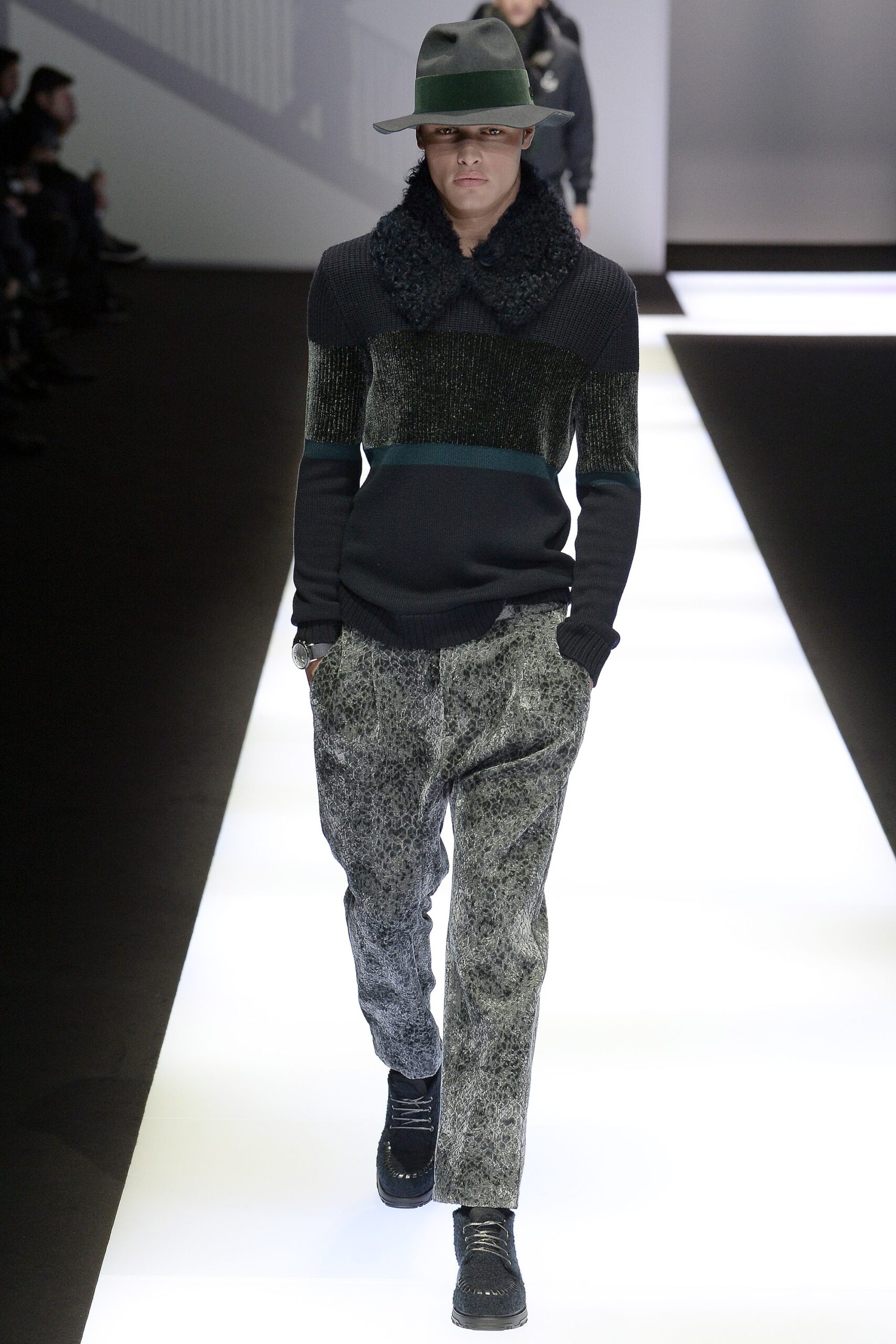 Emporio Armani F/W 17 Menswear Look 25