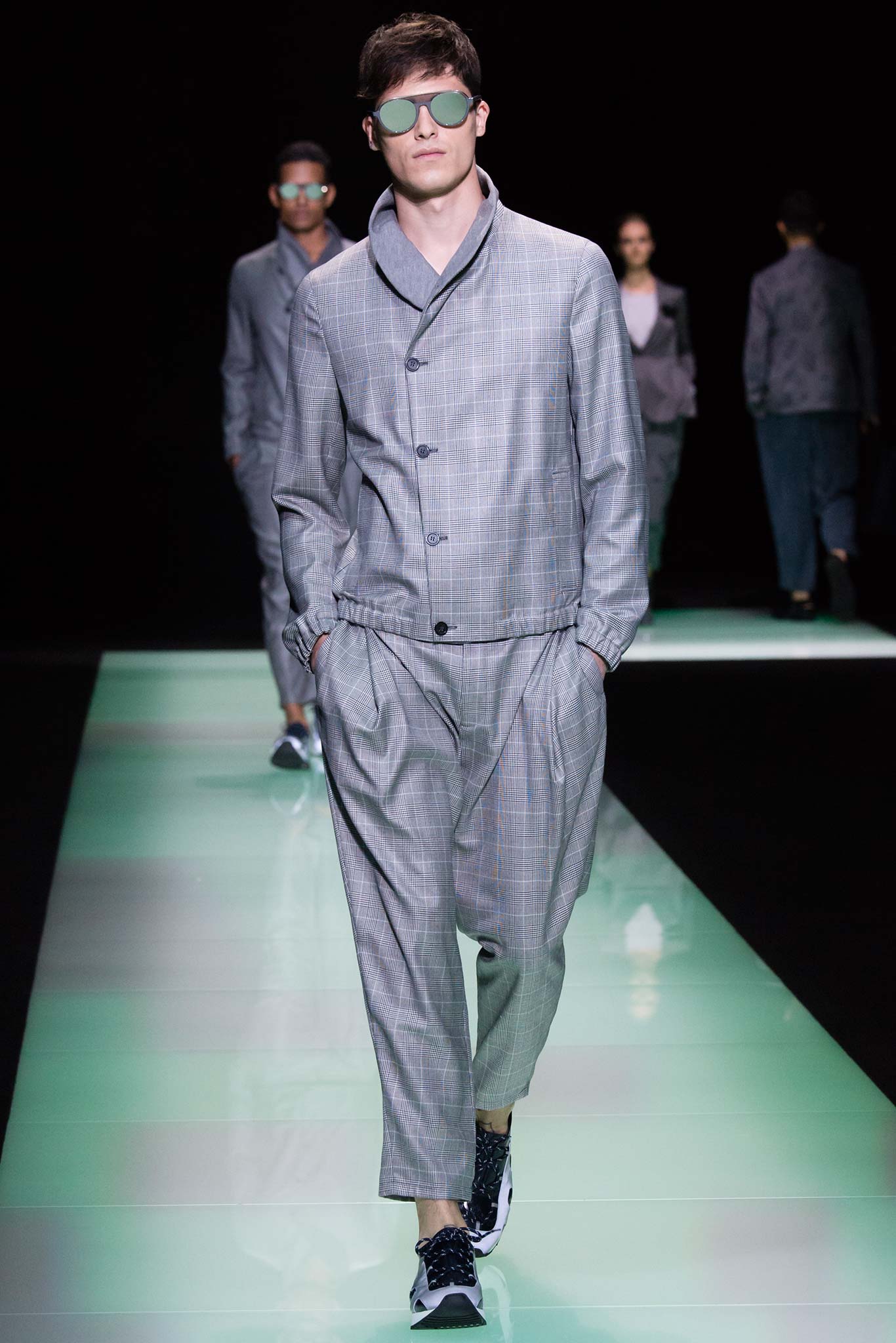 Emporio Armani S/S 16 Menswear Look 25