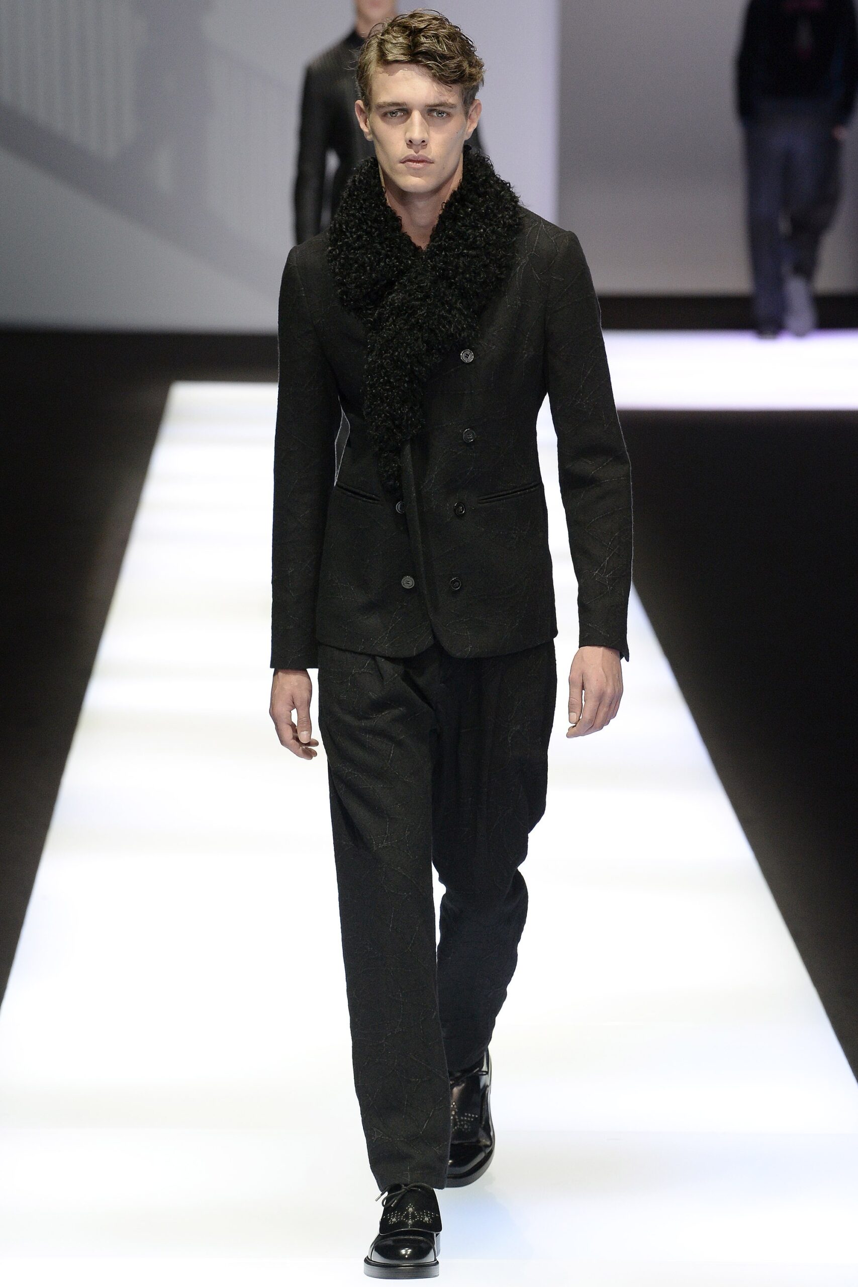 Emporio Armani F/W 17 Menswear Look 32