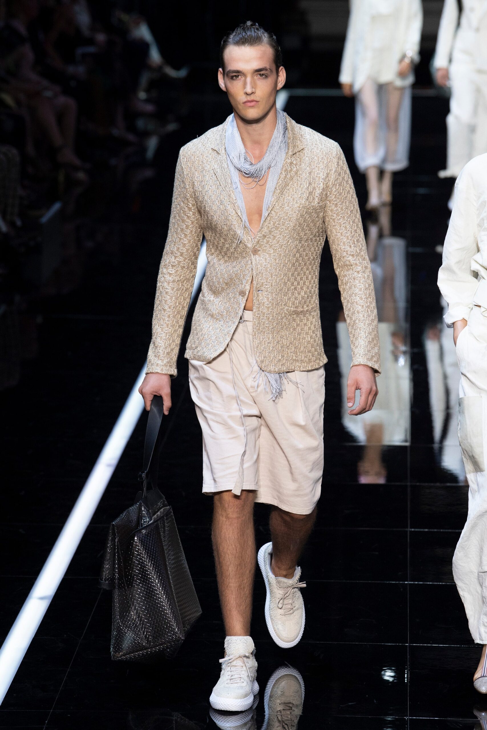 Emporio Armani S/S 19 Menswear Look 56