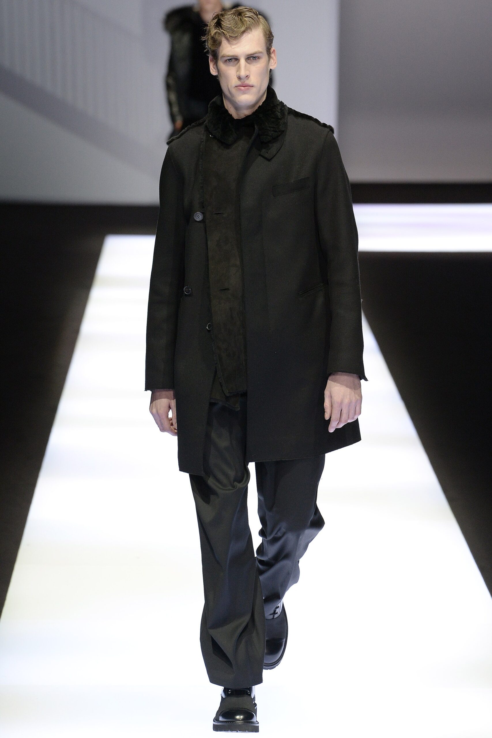 Emporio Armani F/W 17 Menswear Look 34