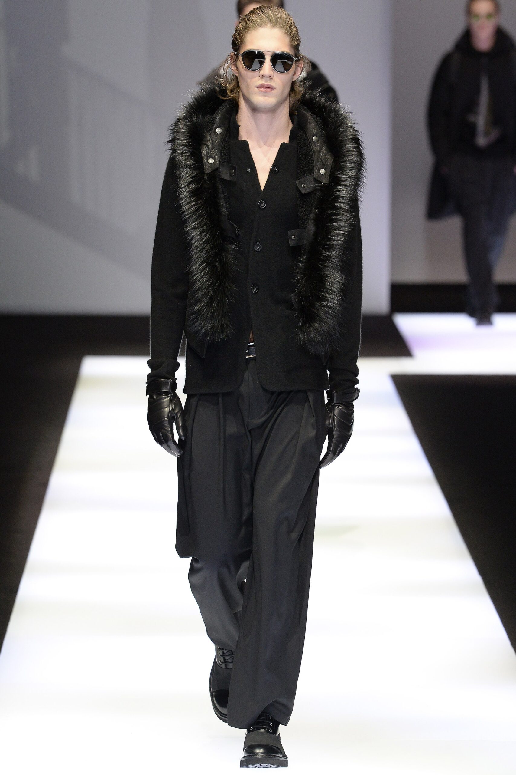 Emporio Armani F/W 17 Menswear Look 36