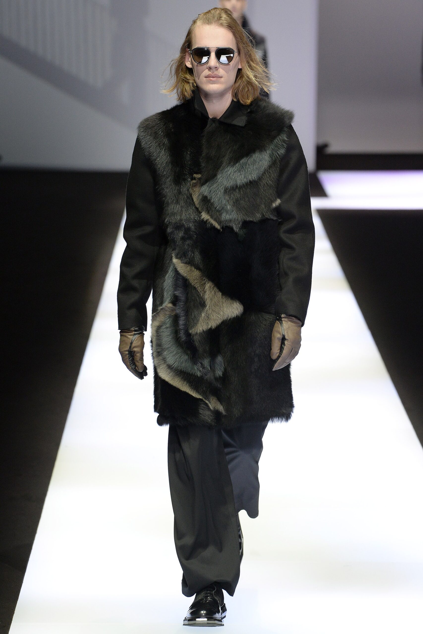 Emporio Armani F/W 17 Menswear Look 39