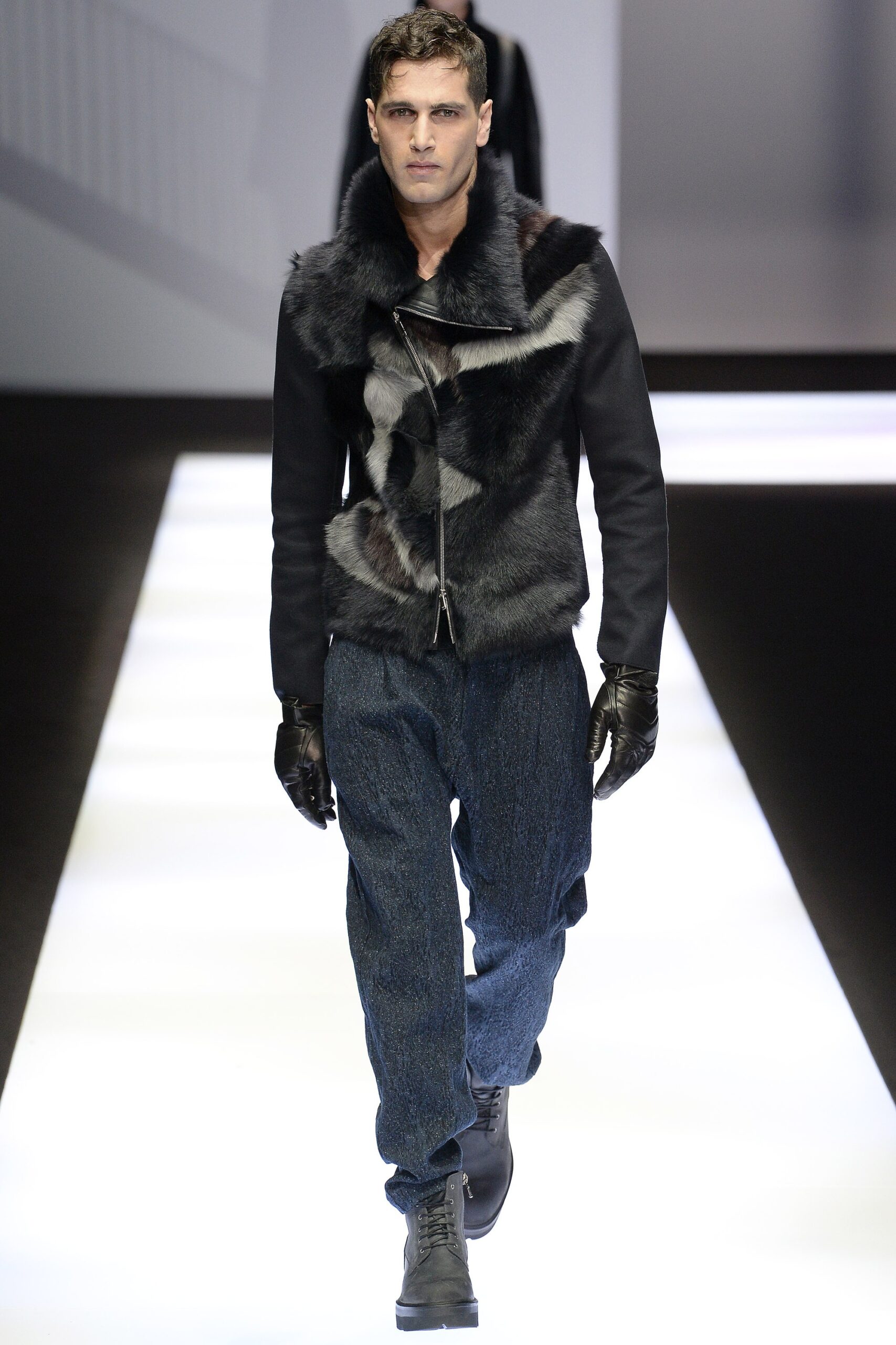 Emporio Armani F/W 17 Menswear Look 40