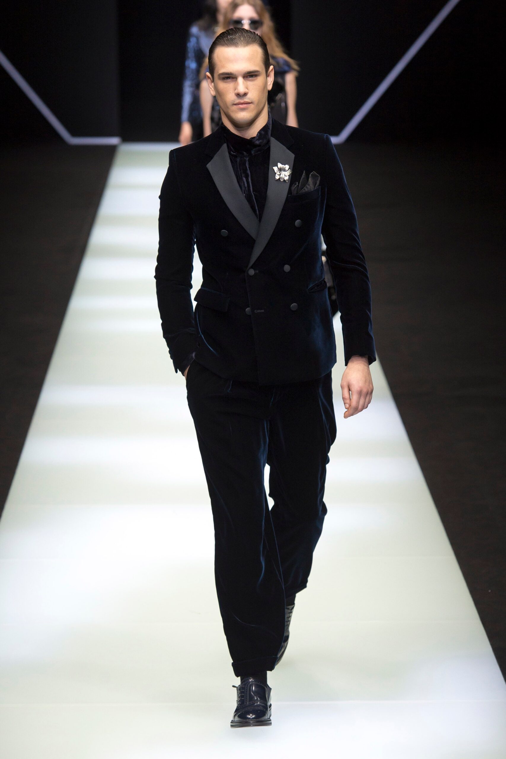 Emporio Armani F/W 18 Look 56