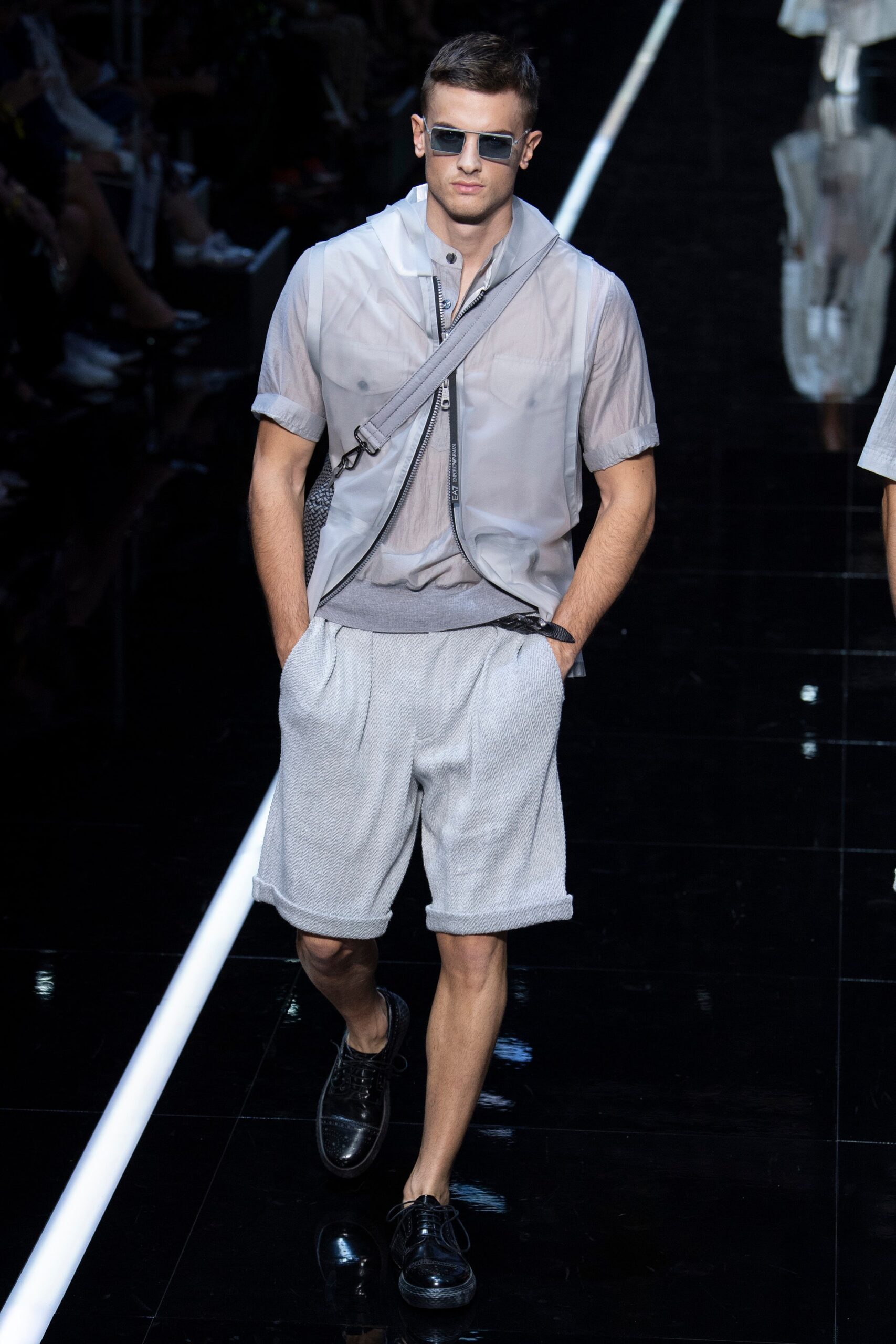Emporio Armani S/S 19 Menswear Look 77
