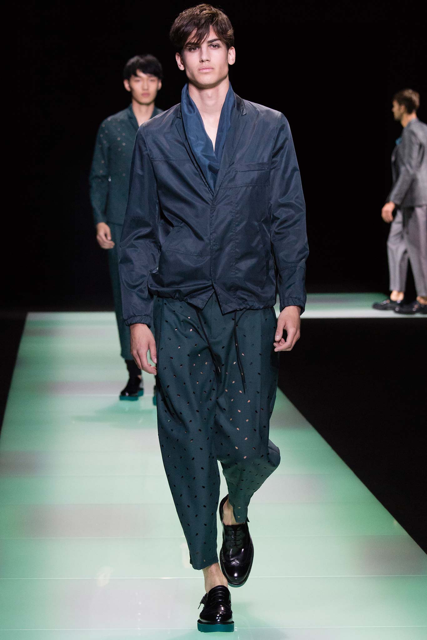Emporio Armani S/S 16 Menswear Look 36