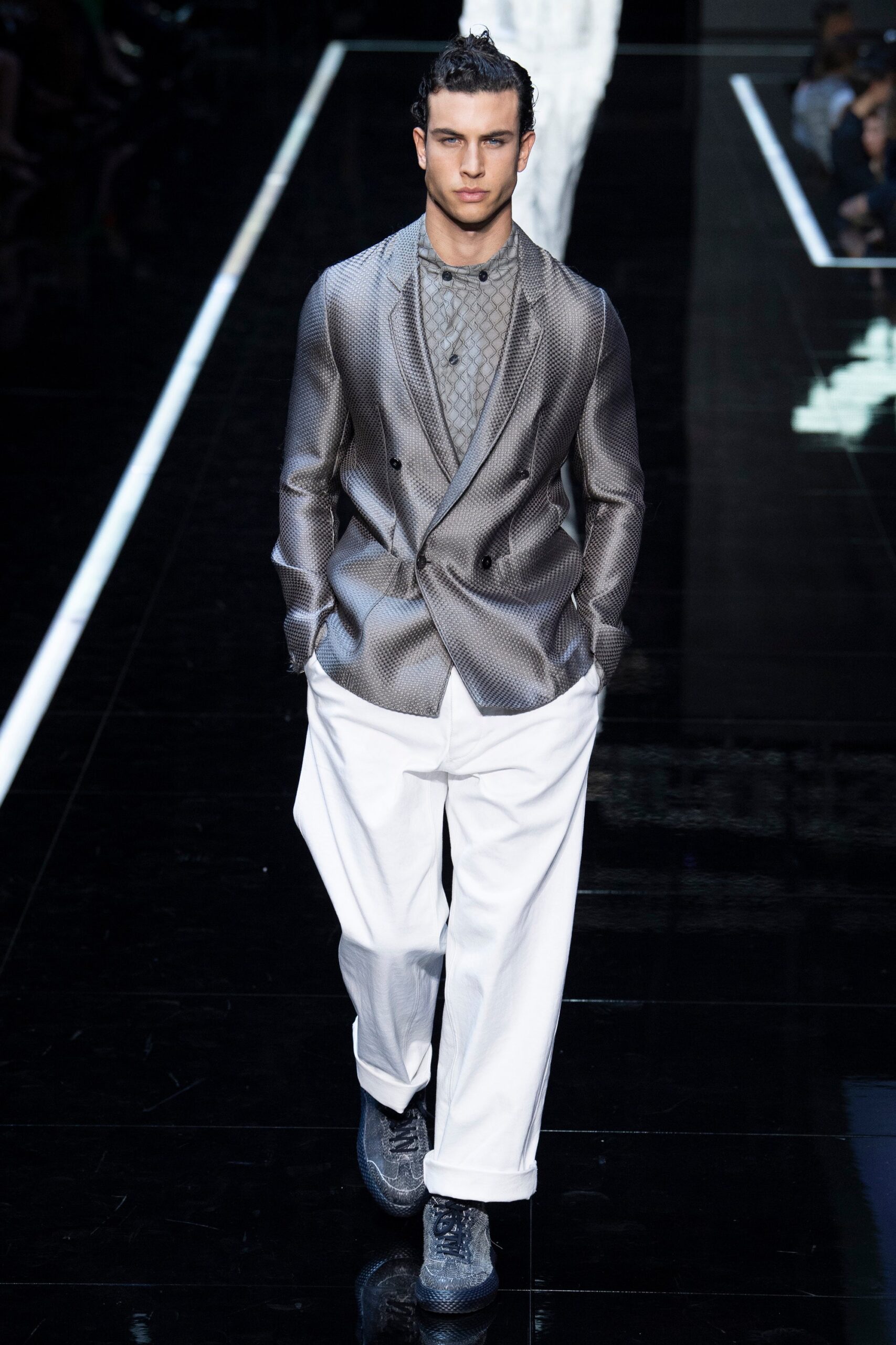 Emporio Armani S/S 19 Menswear Look 82