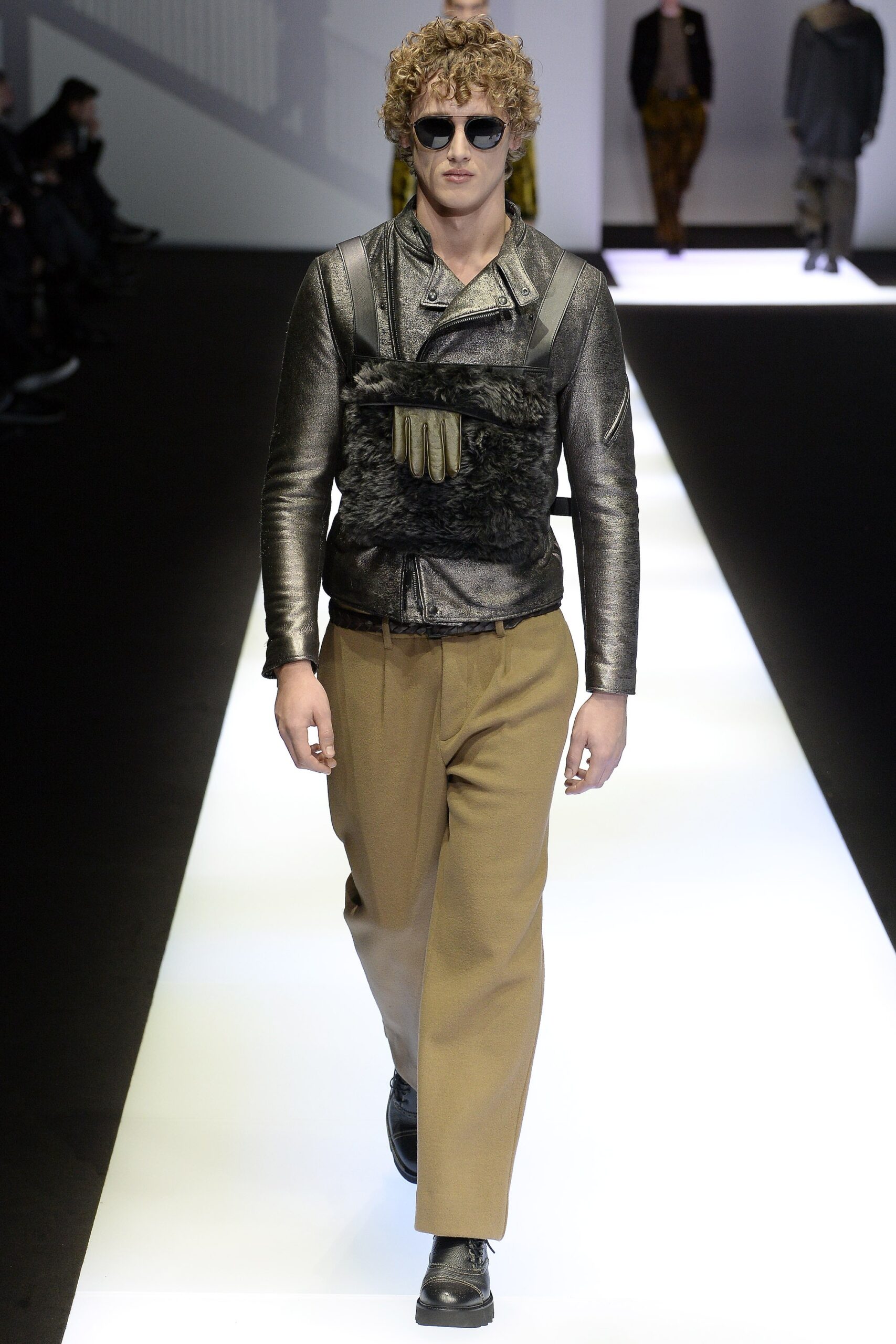 Emporio Armani F/W 17 Menswear Look 47